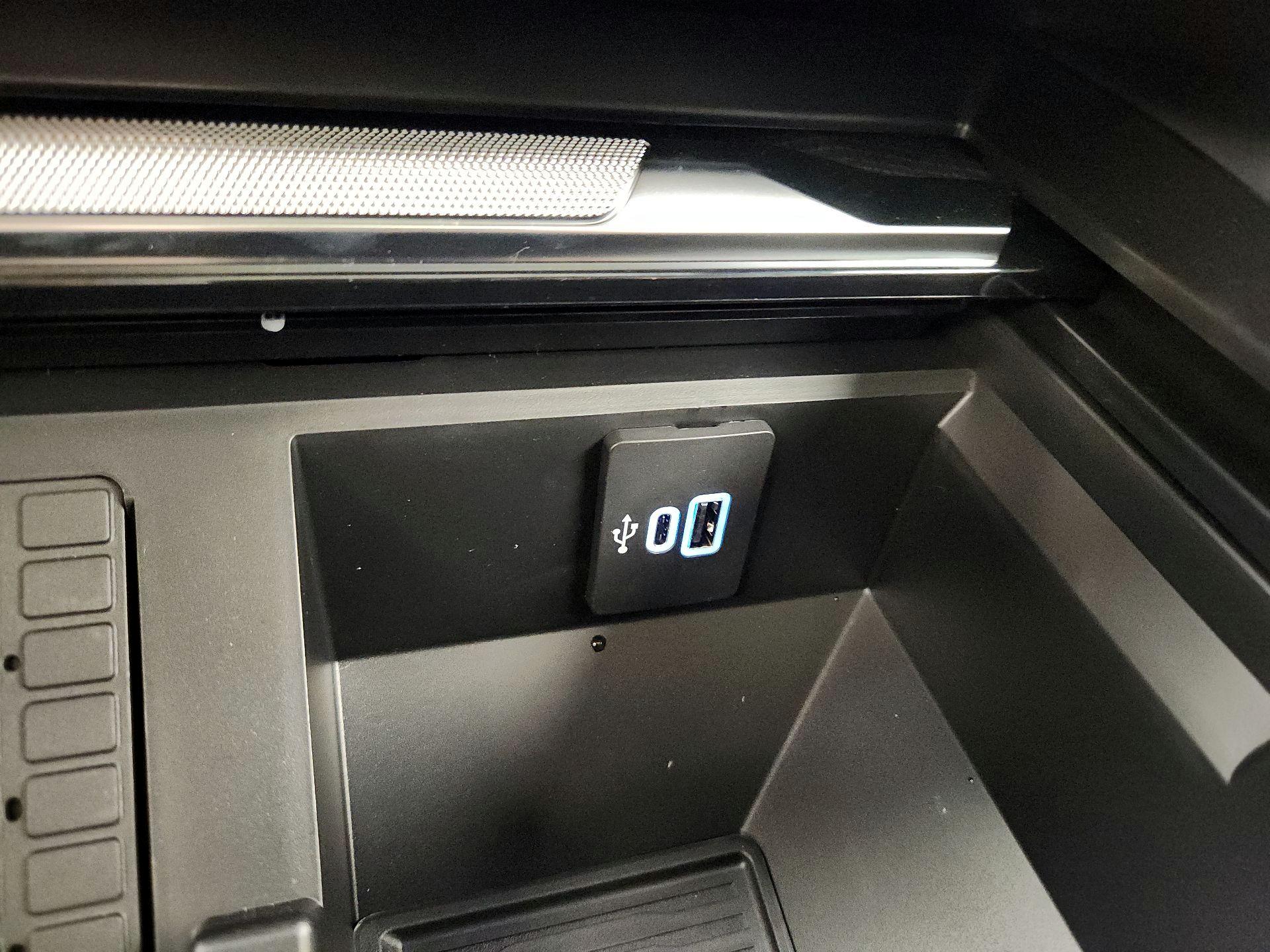 Thumbnail: 2025 Ford F-350 - 19