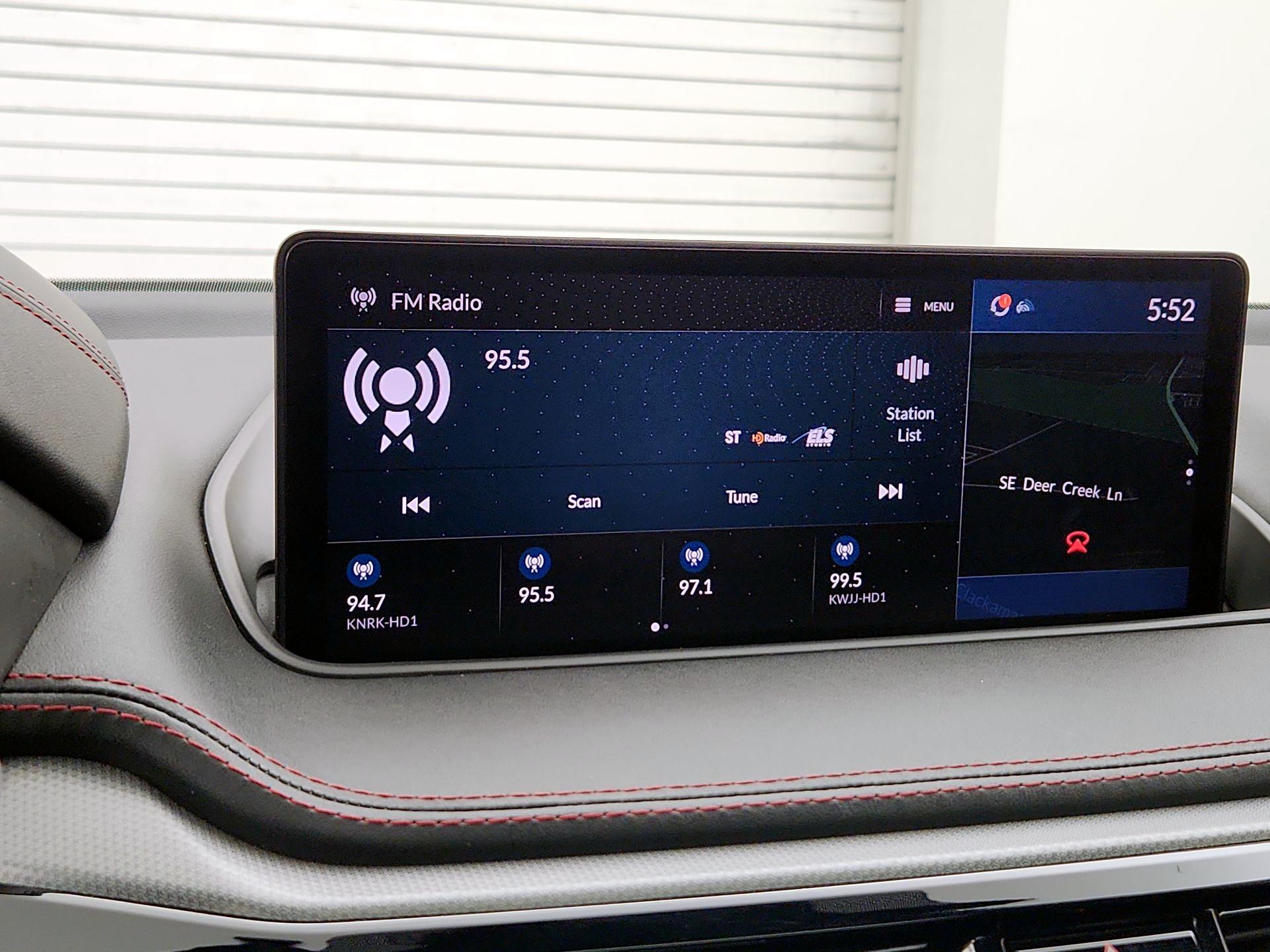 Thumbnail: 2022 Acura MDX - 16