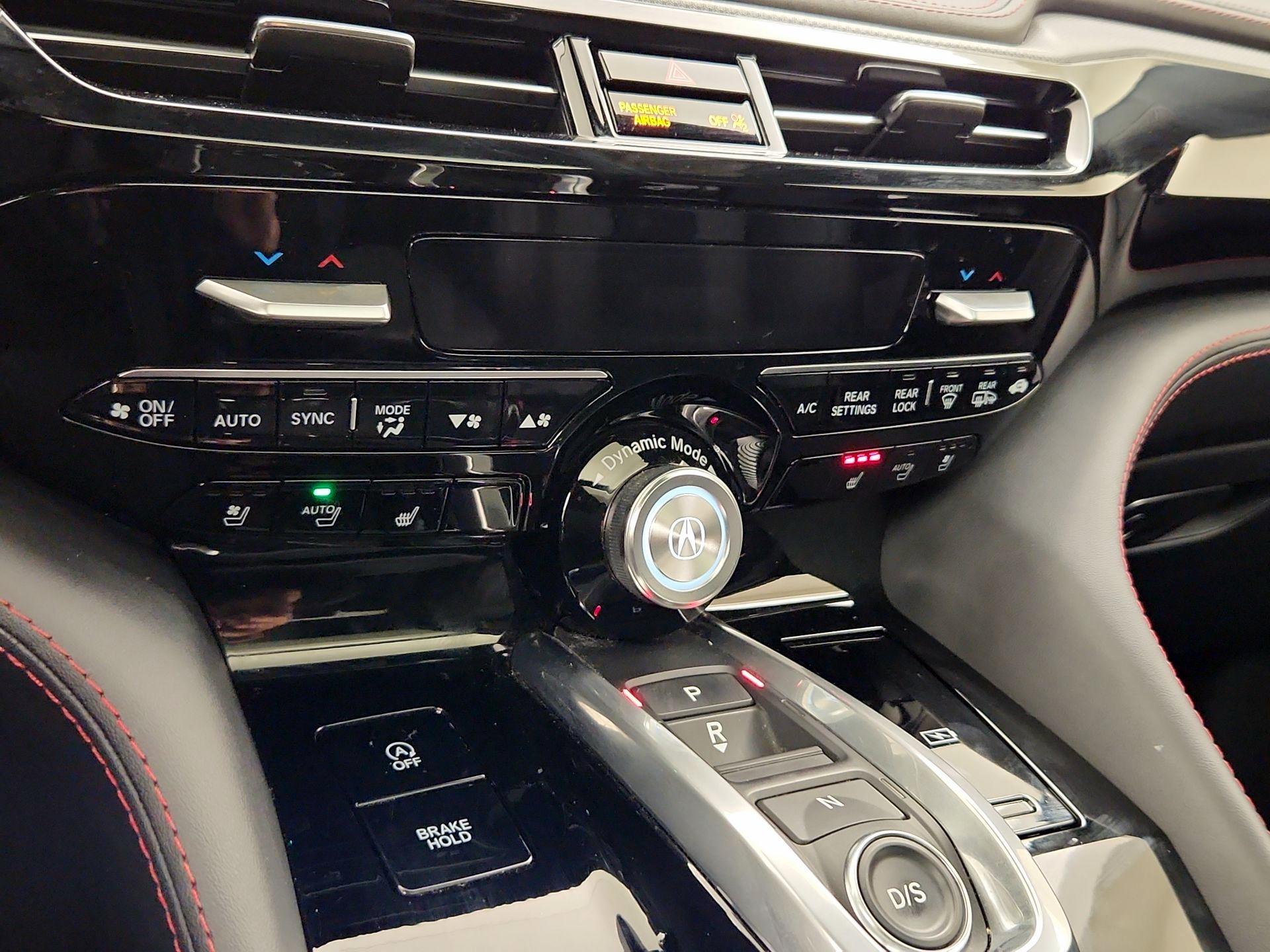 Thumbnail: 2022 Acura MDX - 17