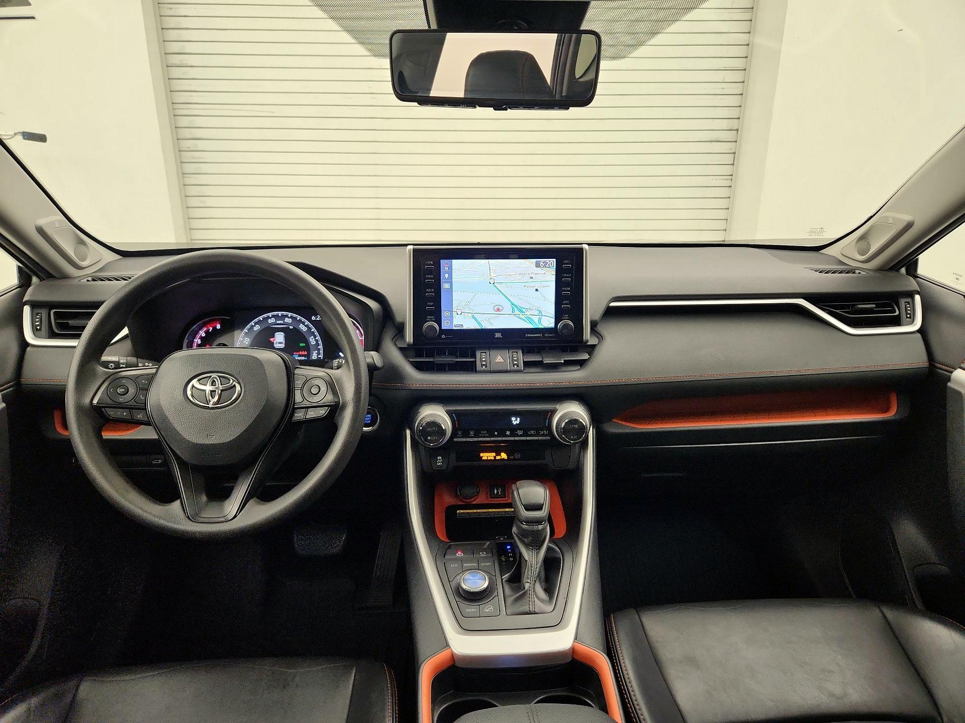 Thumbnail: 2019 Toyota RAV4 - 9