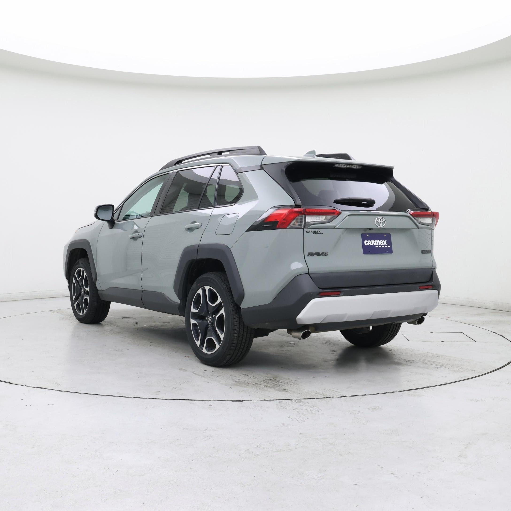 Thumbnail: 2019 Toyota RAV4 - 2
