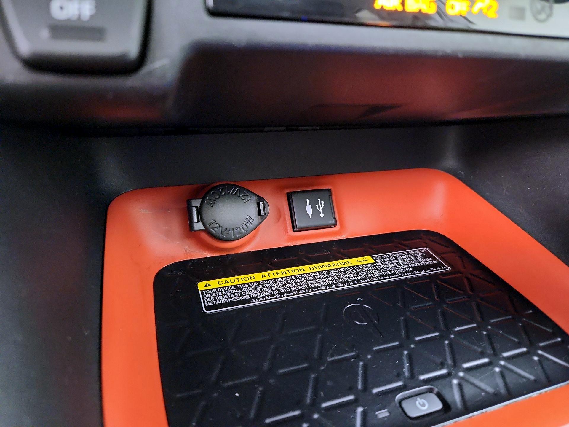 Thumbnail: 2019 Toyota RAV4 - 19