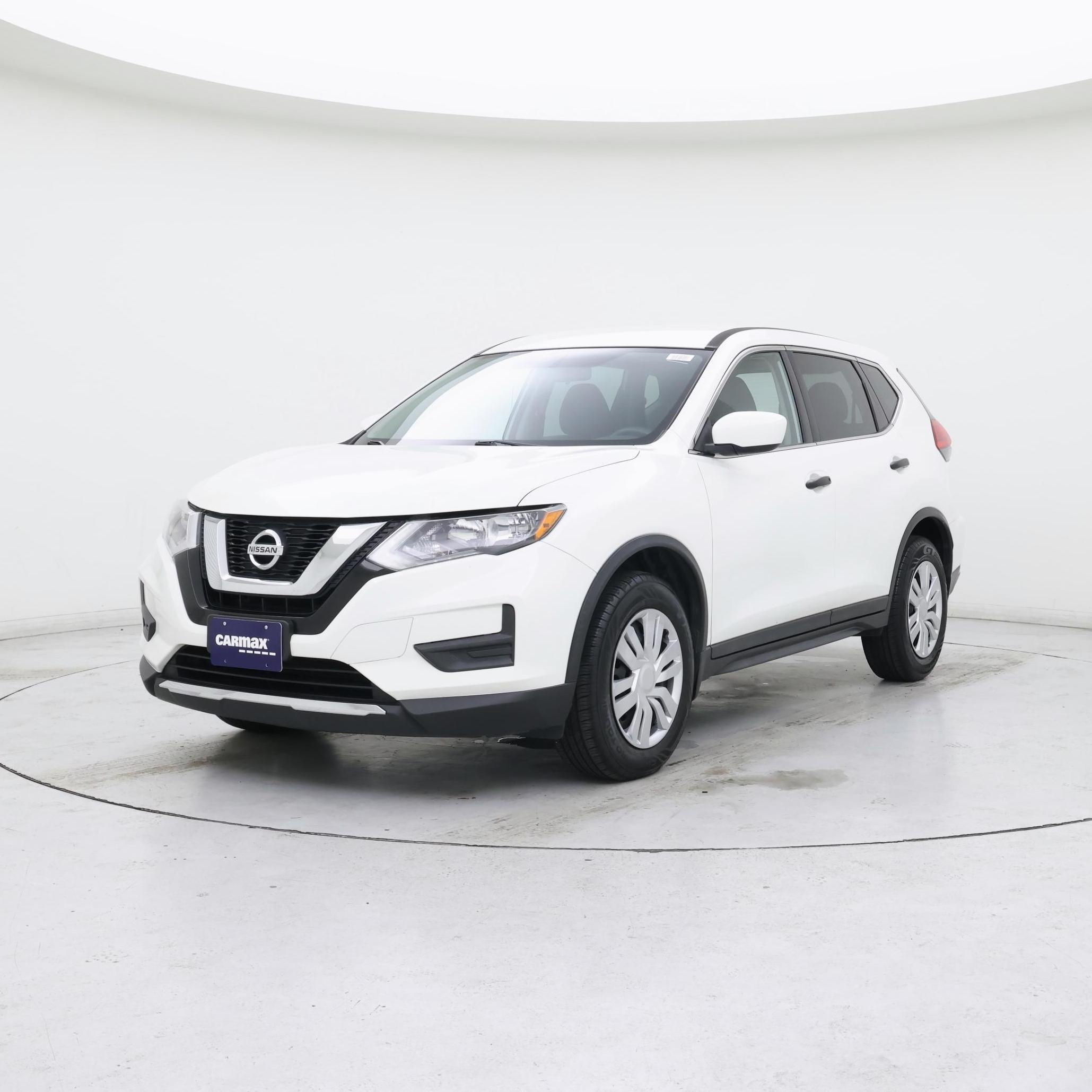 Thumbnail: 2017 Nissan Rogue - 4