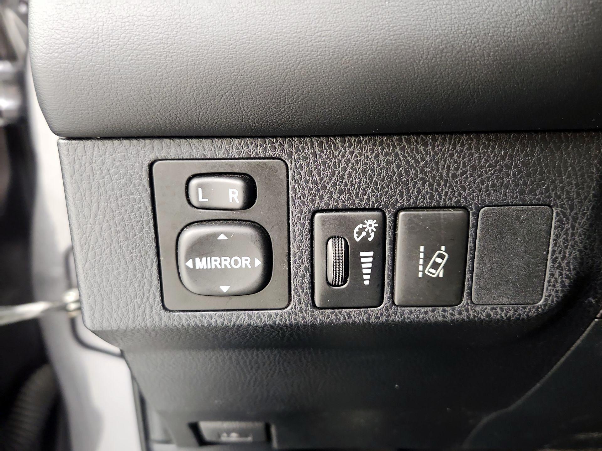 Thumbnail: 2018 Toyota RAV4 - 13