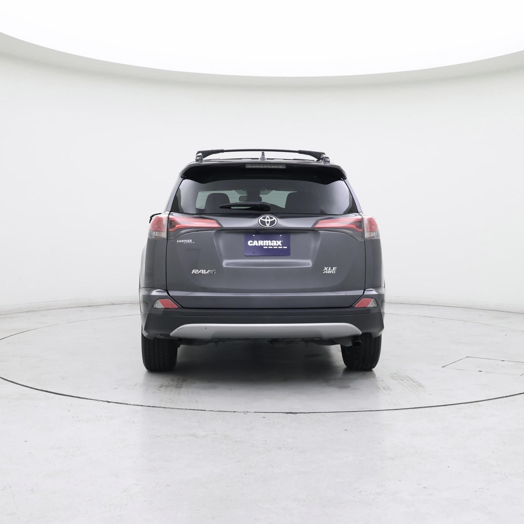 Thumbnail: 2018 Toyota RAV4 - 6