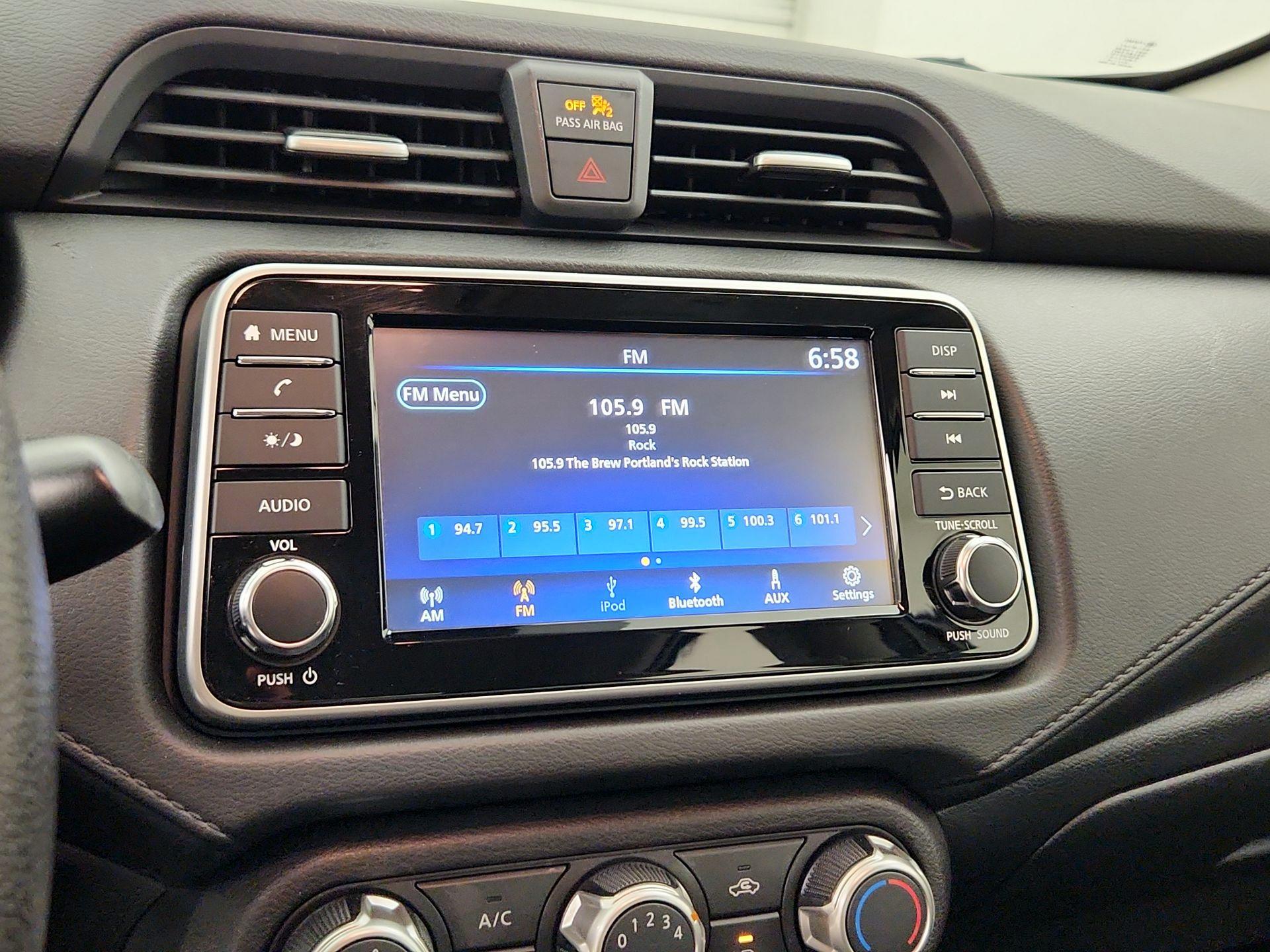 Thumbnail: 2020 Nissan Versa - 15