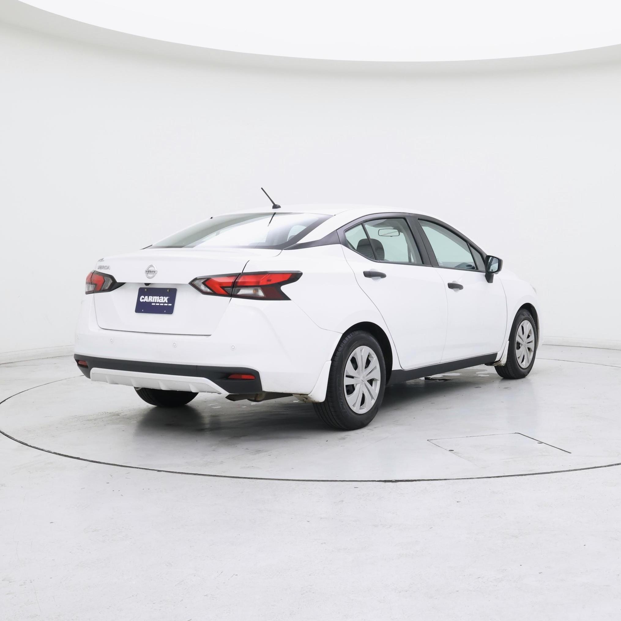 Thumbnail: 2020 Nissan Versa - 8