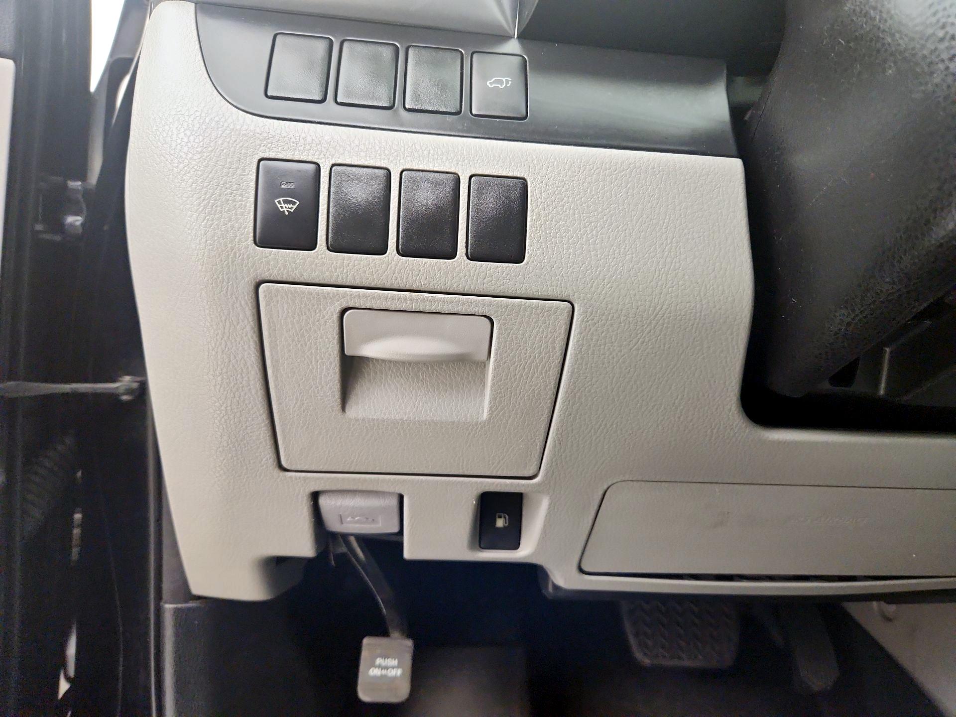 Thumbnail: 2015 Toyota Highlander - 13