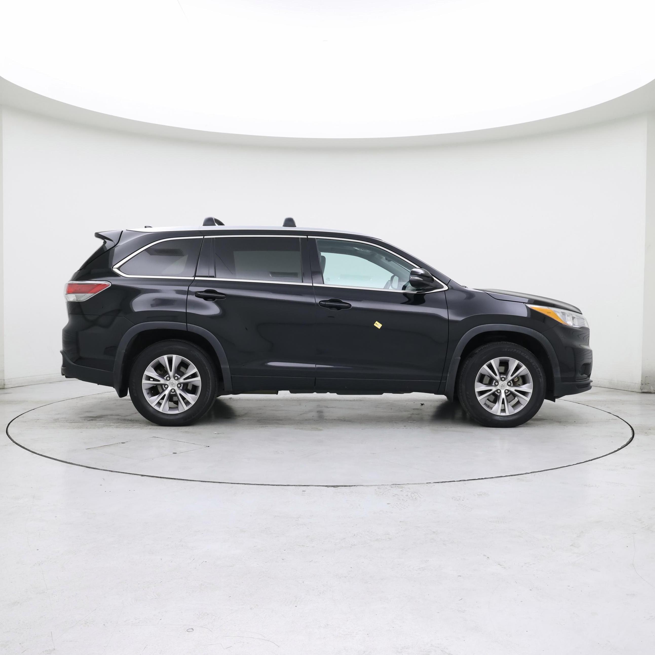 Thumbnail: 2015 Toyota Highlander - 7