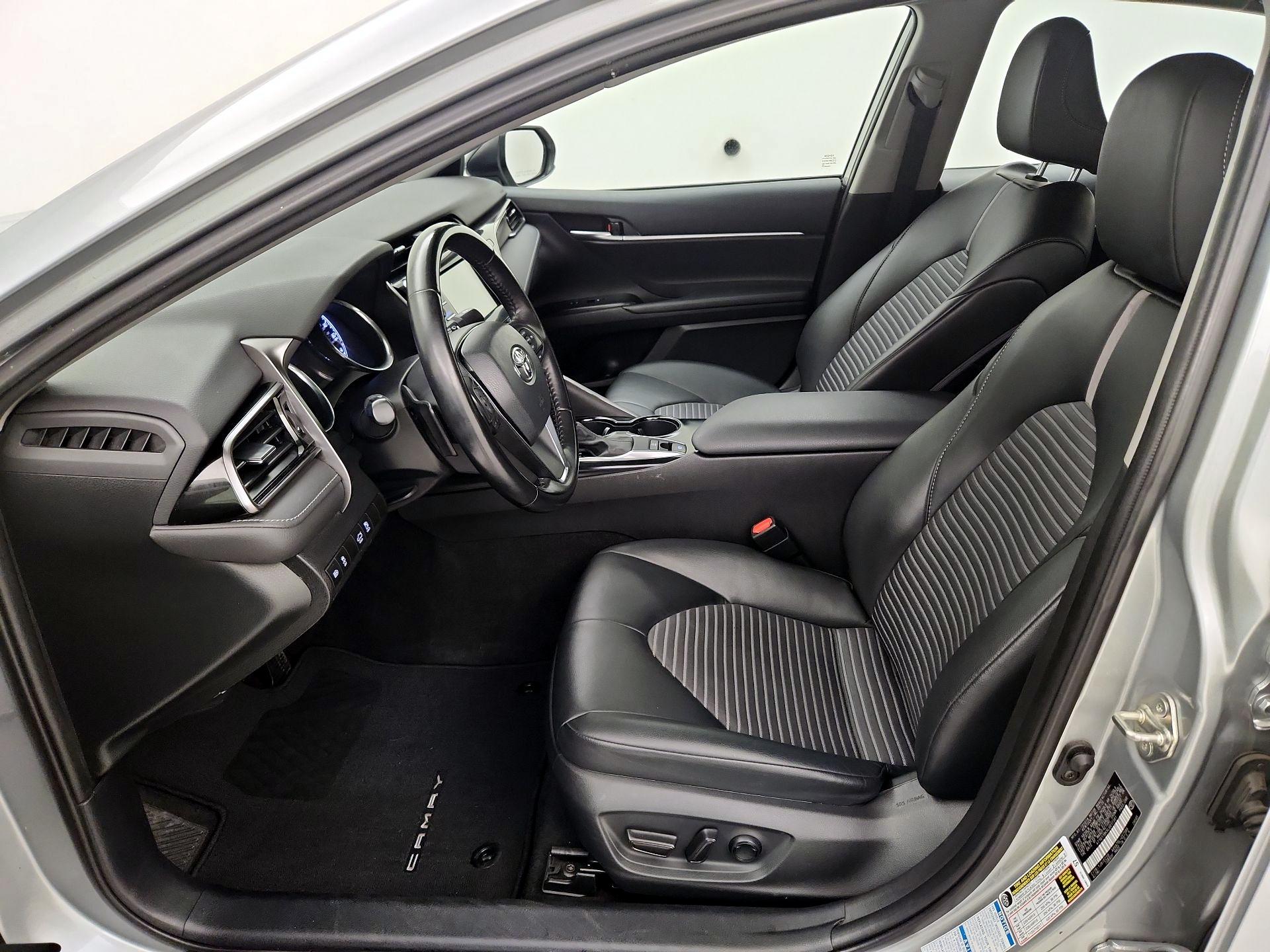 Thumbnail: 2020 Toyota Camry - 11