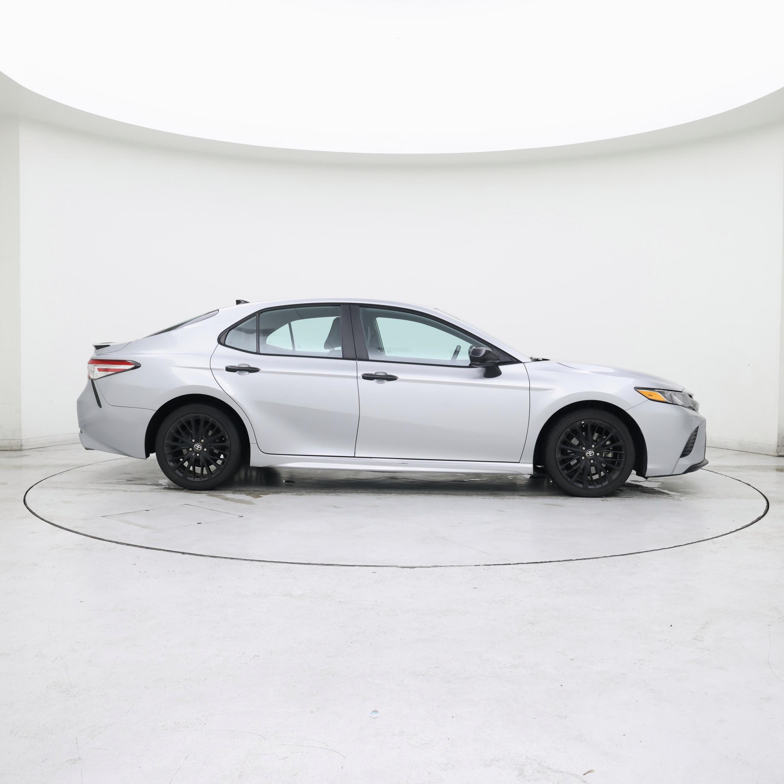 Thumbnail: 2020 Toyota Camry - 7