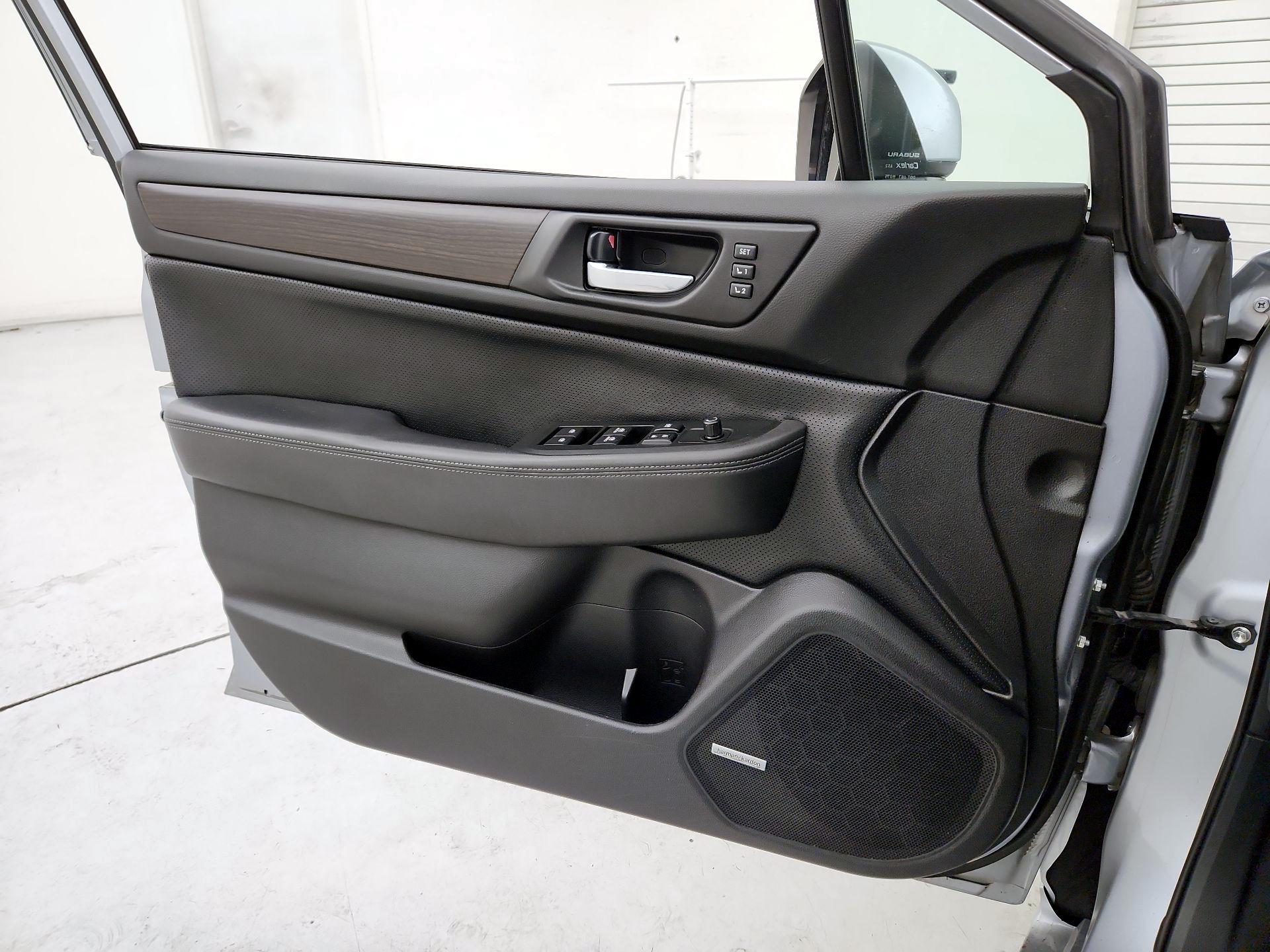 Thumbnail: 2016 Subaru Legacy - 12