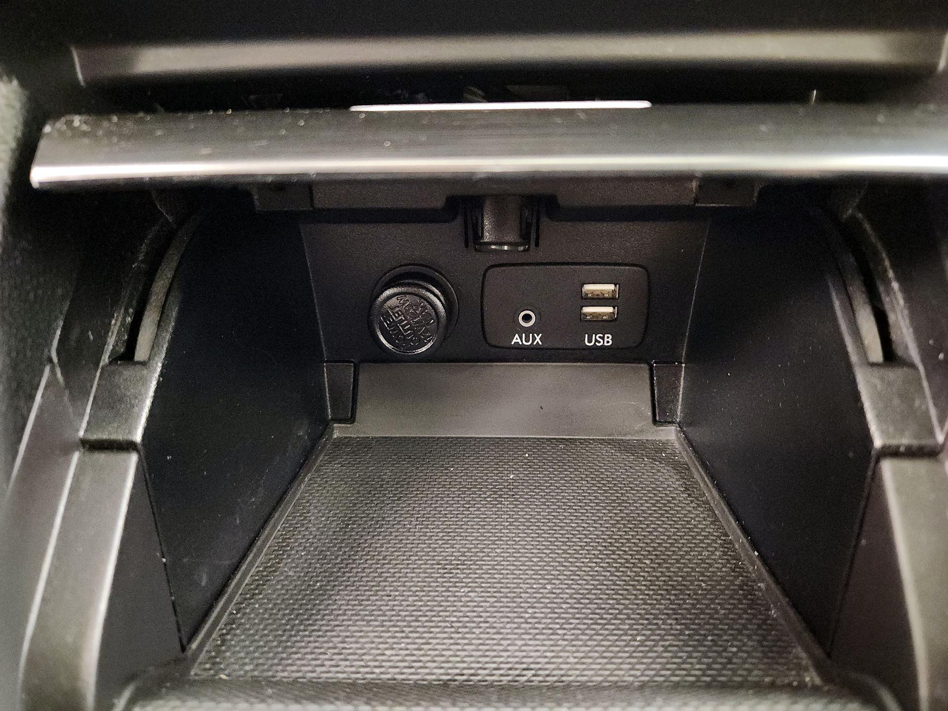 Thumbnail: 2016 Subaru Legacy - 18