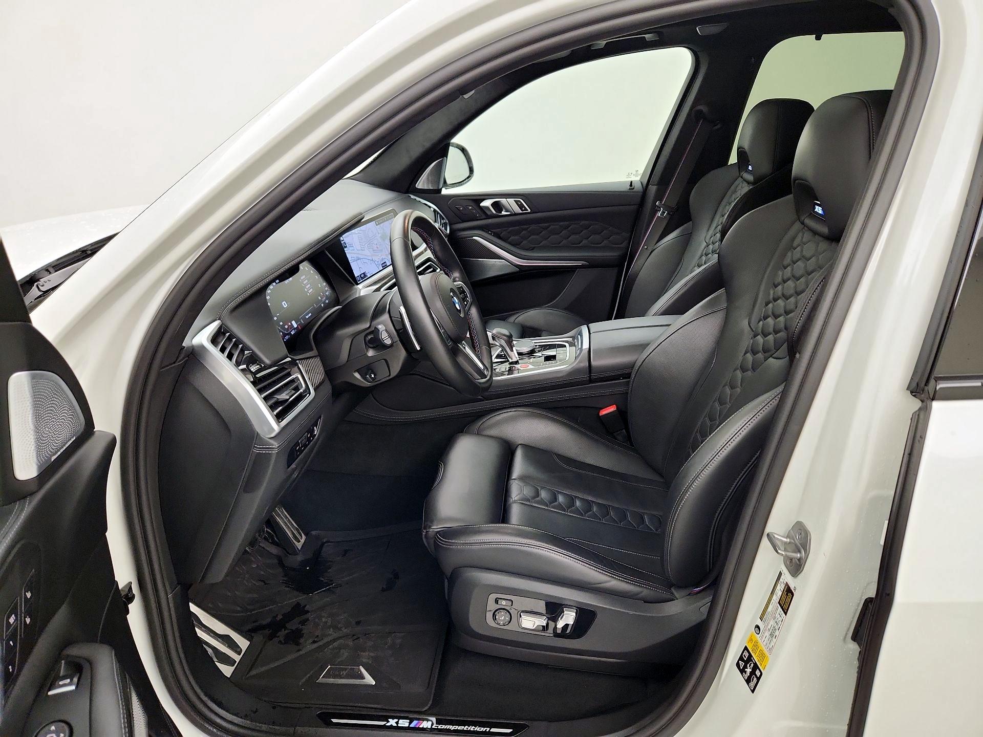 Thumbnail: 2023 BMW X5 - 11