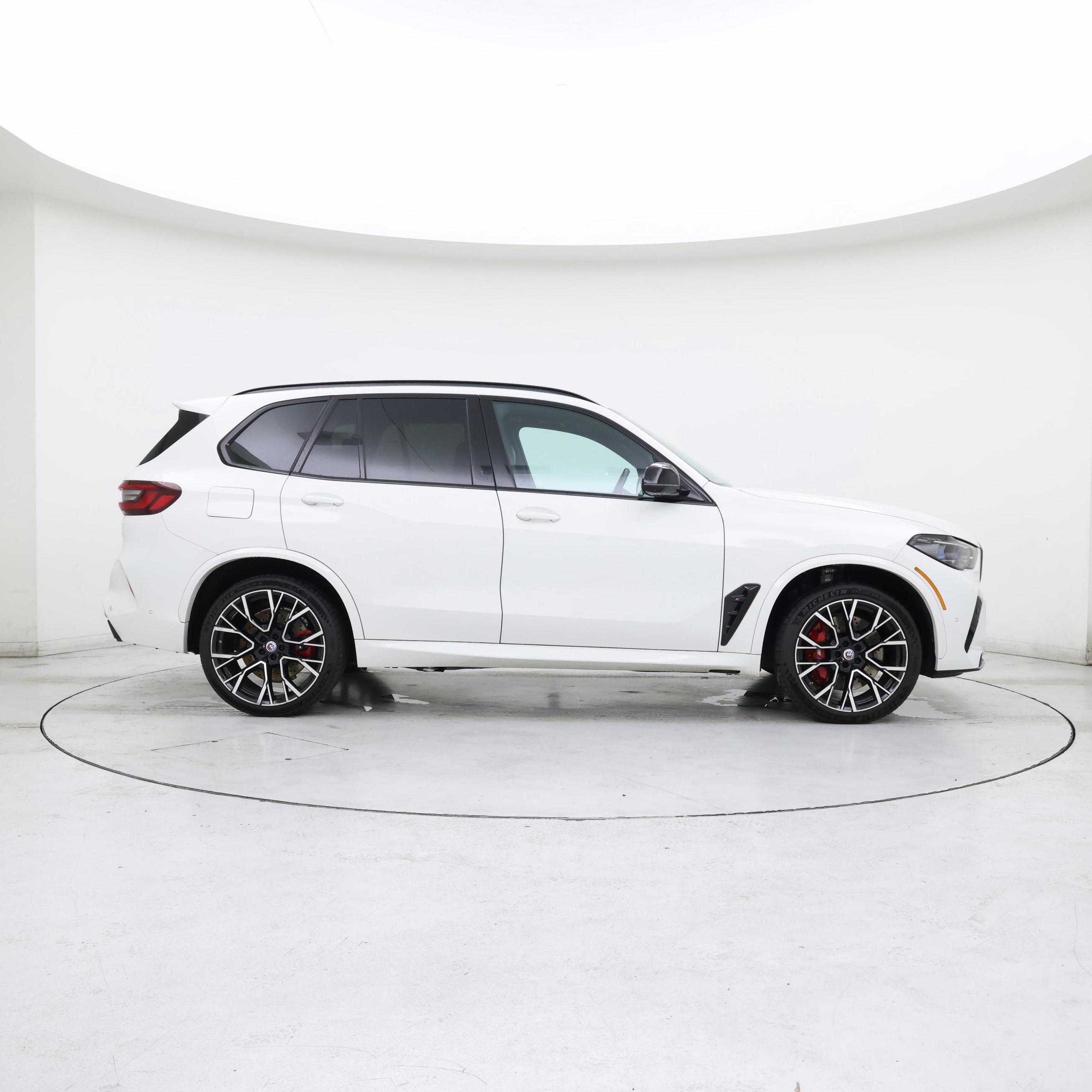 Thumbnail: 2023 BMW X5 - 7
