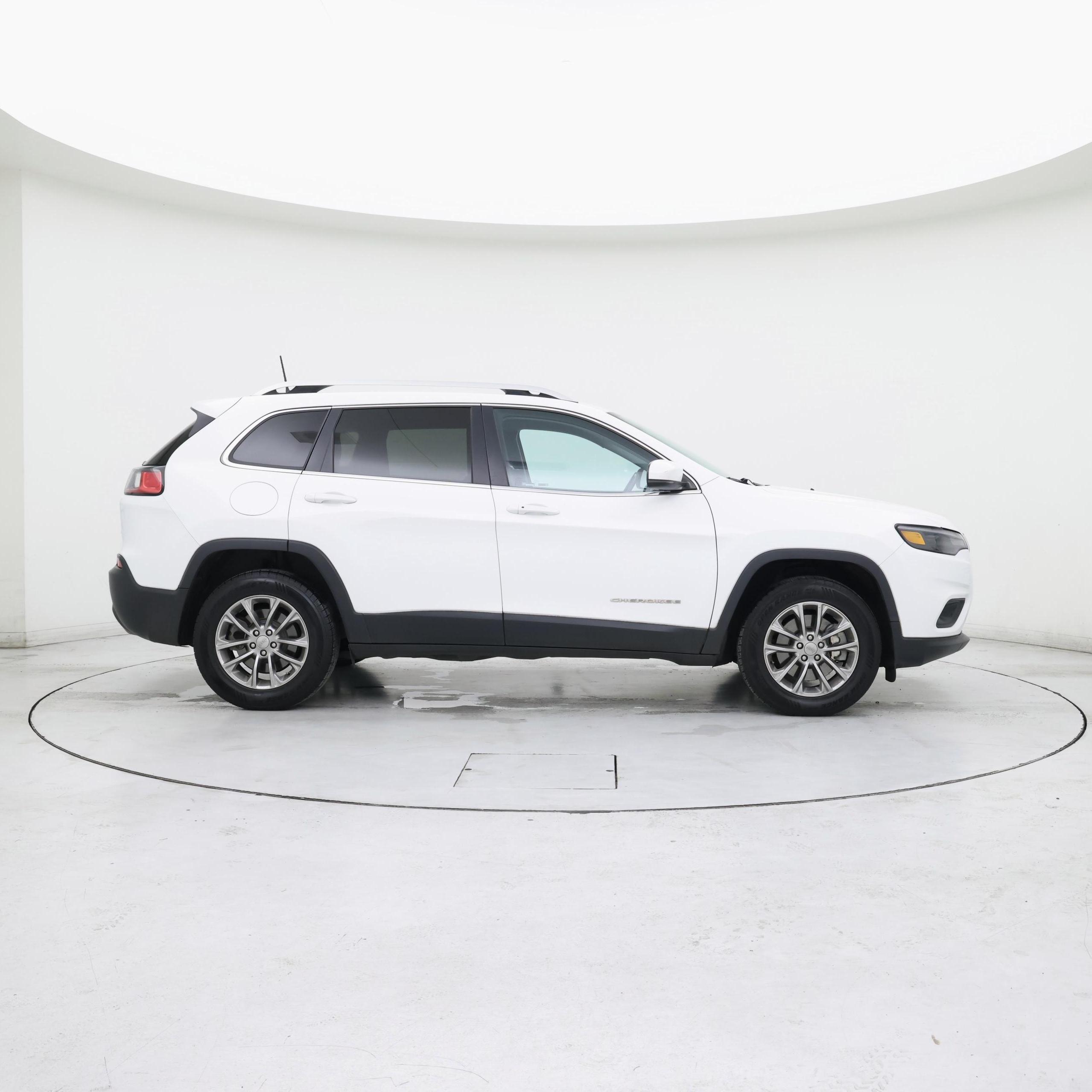 Thumbnail: 2020 Jeep Cherokee - 7