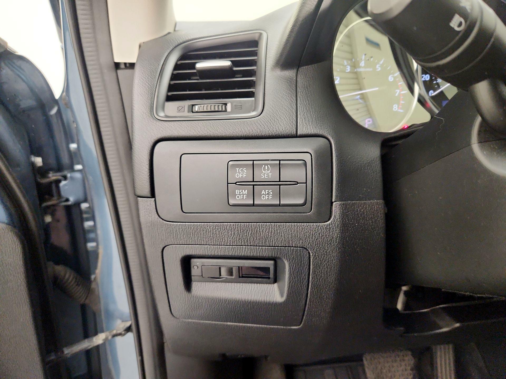 Thumbnail: 2015 Mazda CX-5 - 13