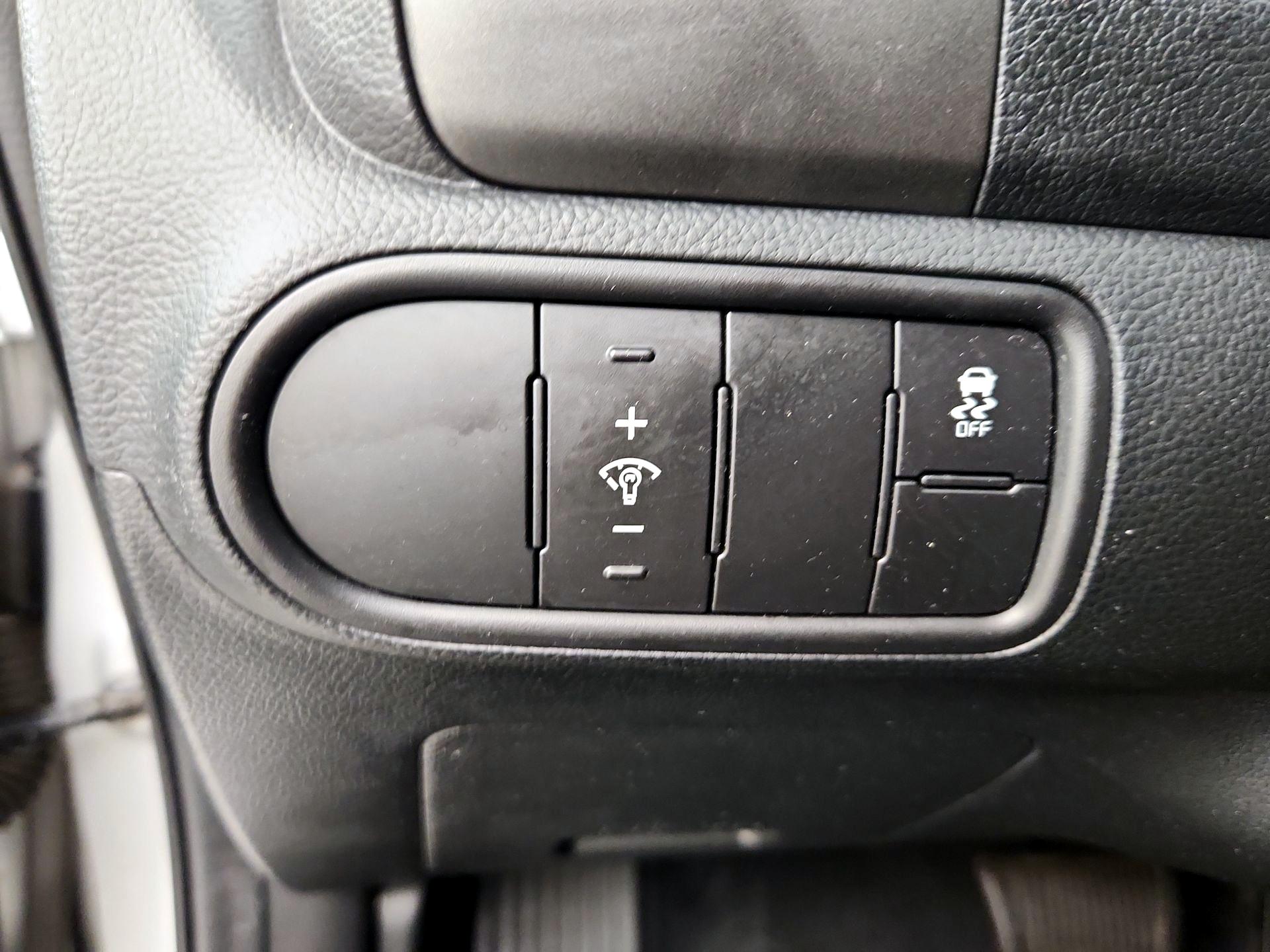 Thumbnail: 2018 Kia Forte - 13