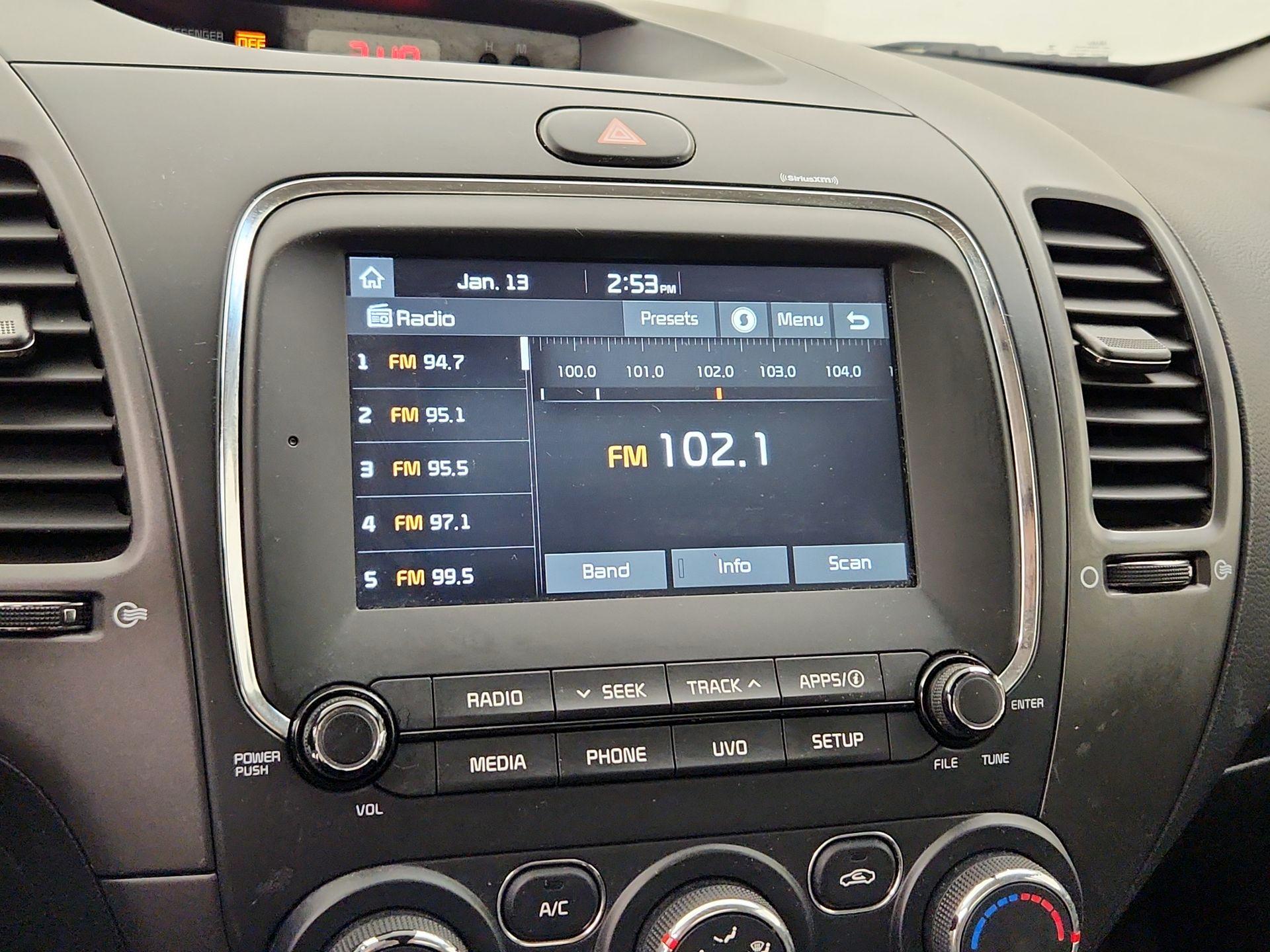 Thumbnail: 2018 Kia Forte - 15