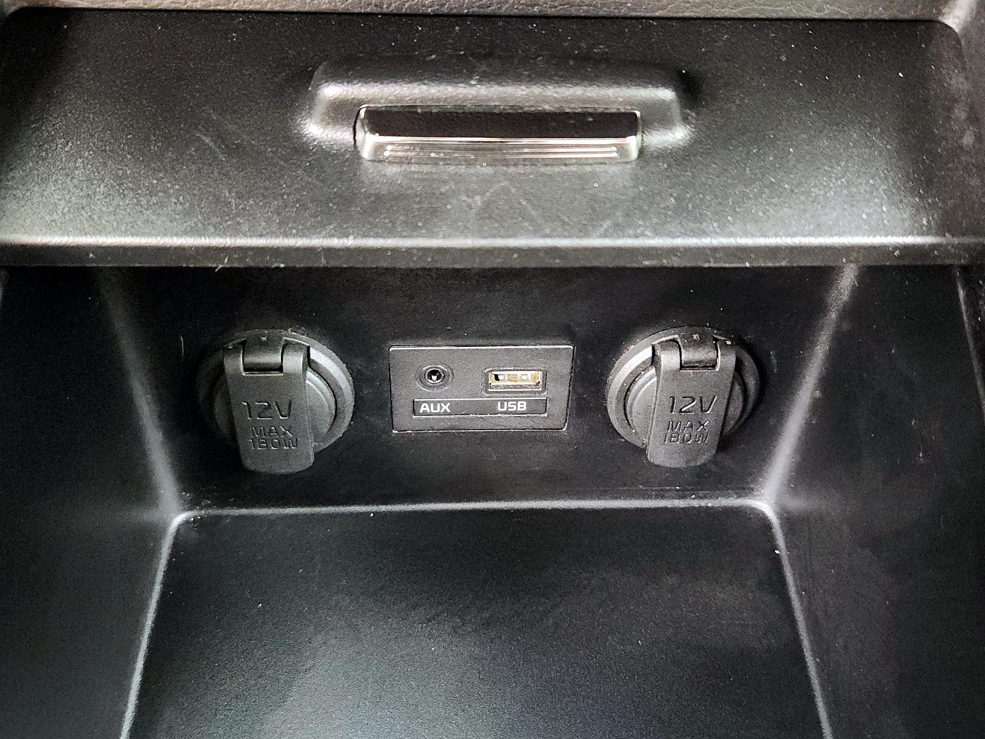 Thumbnail: 2018 Kia Forte - 18