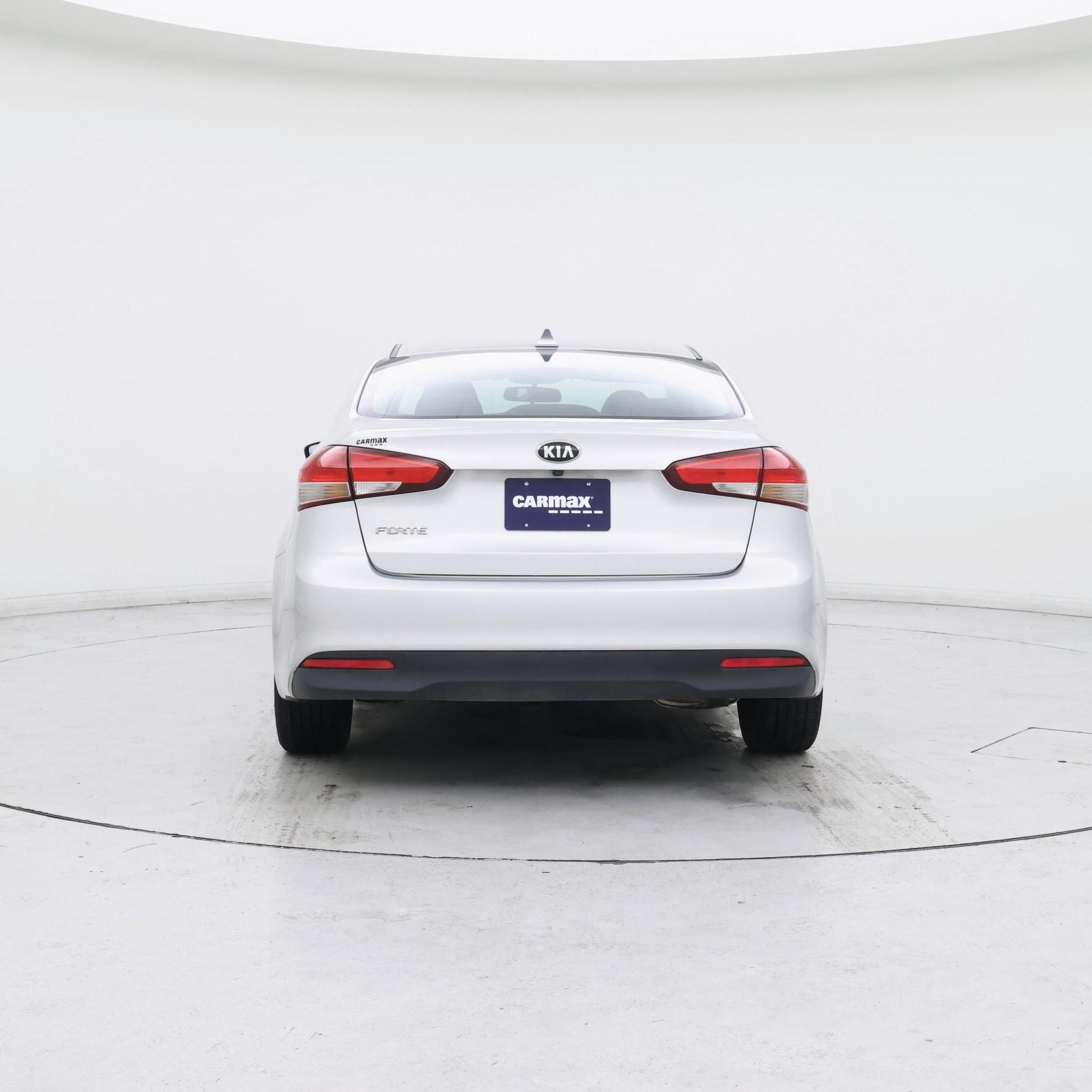 Thumbnail: 2018 Kia Forte - 6