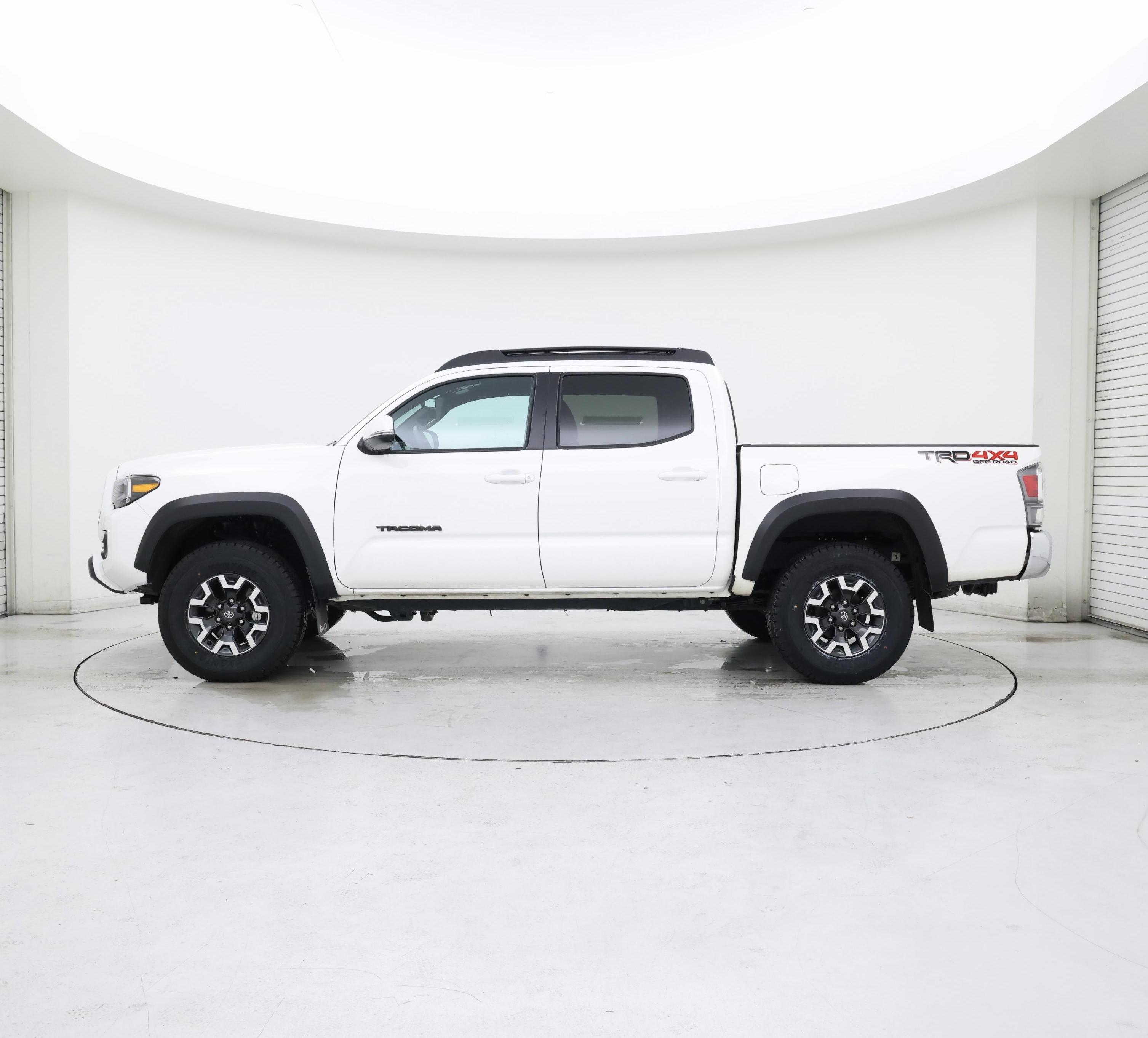 Thumbnail: 2023 Toyota Tacoma - 3