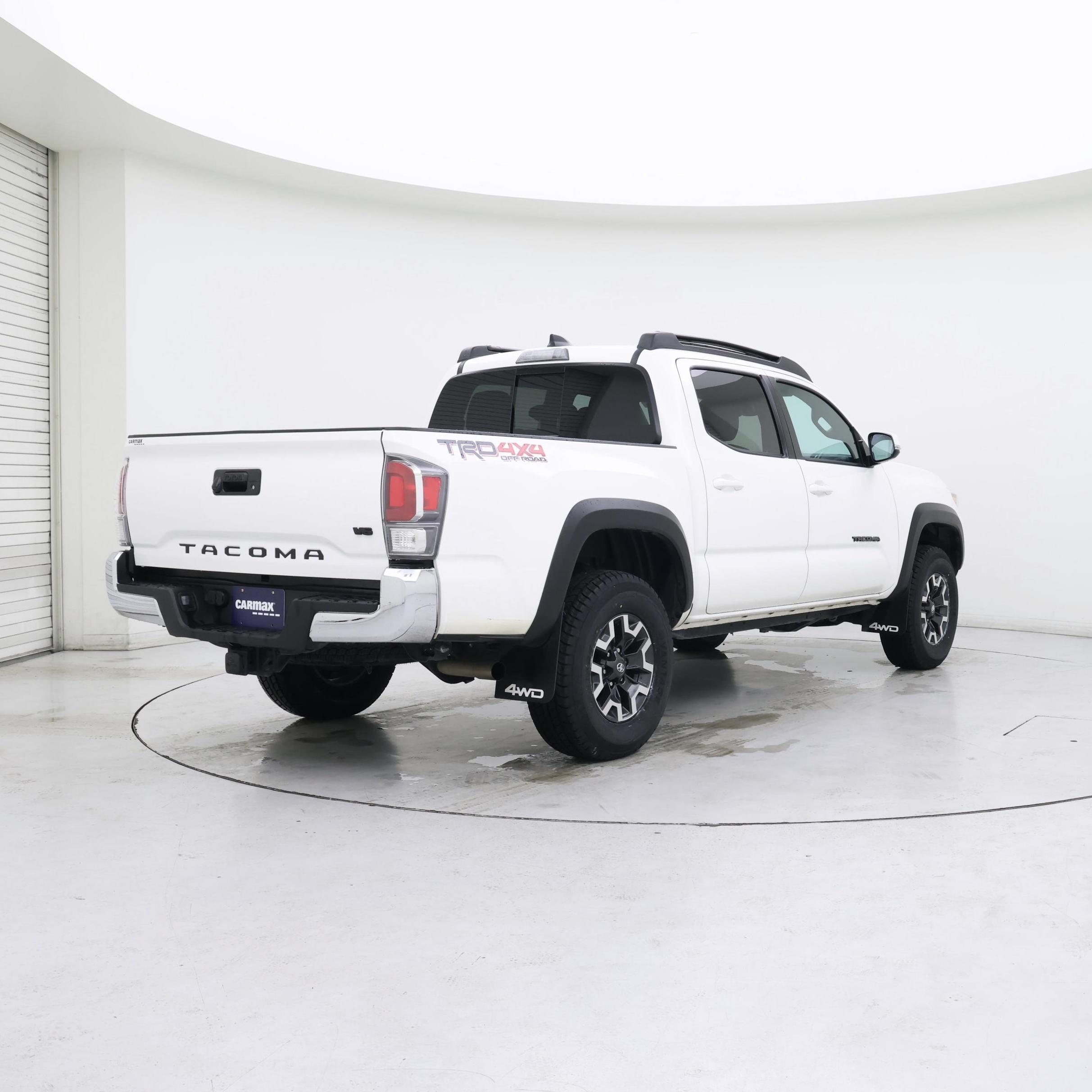 Thumbnail: 2023 Toyota Tacoma - 8