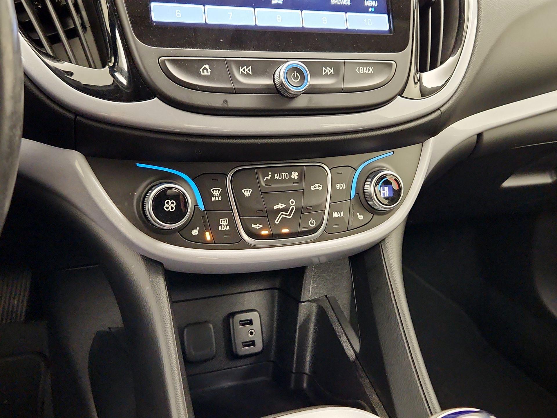 Thumbnail: 2017 Chevrolet Volt - 16