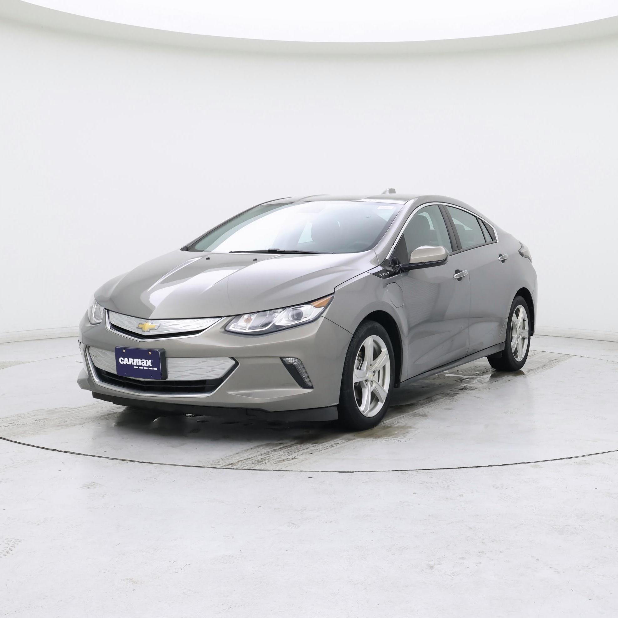 Thumbnail: 2017 Chevrolet Volt - 4