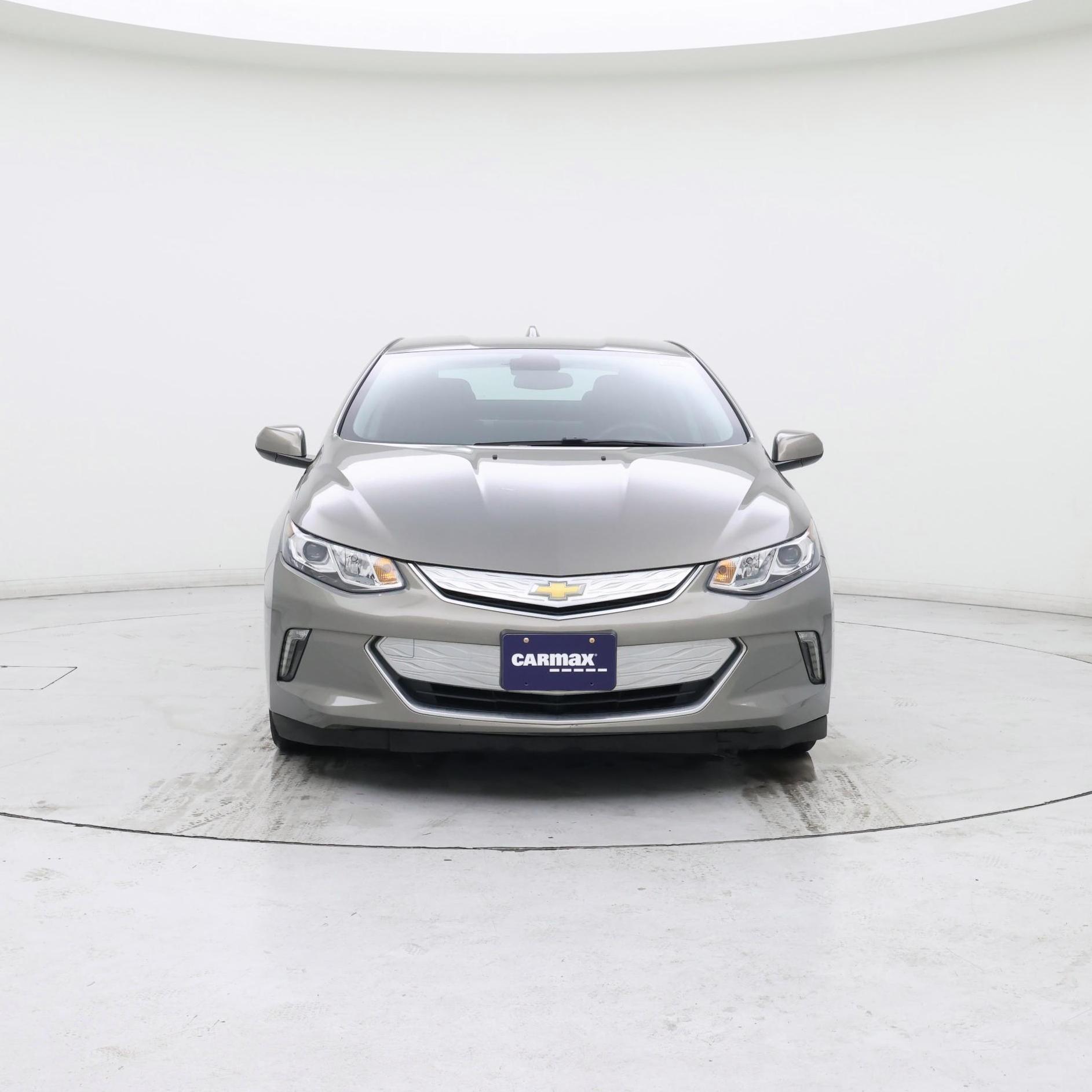 Thumbnail: 2017 Chevrolet Volt - 5