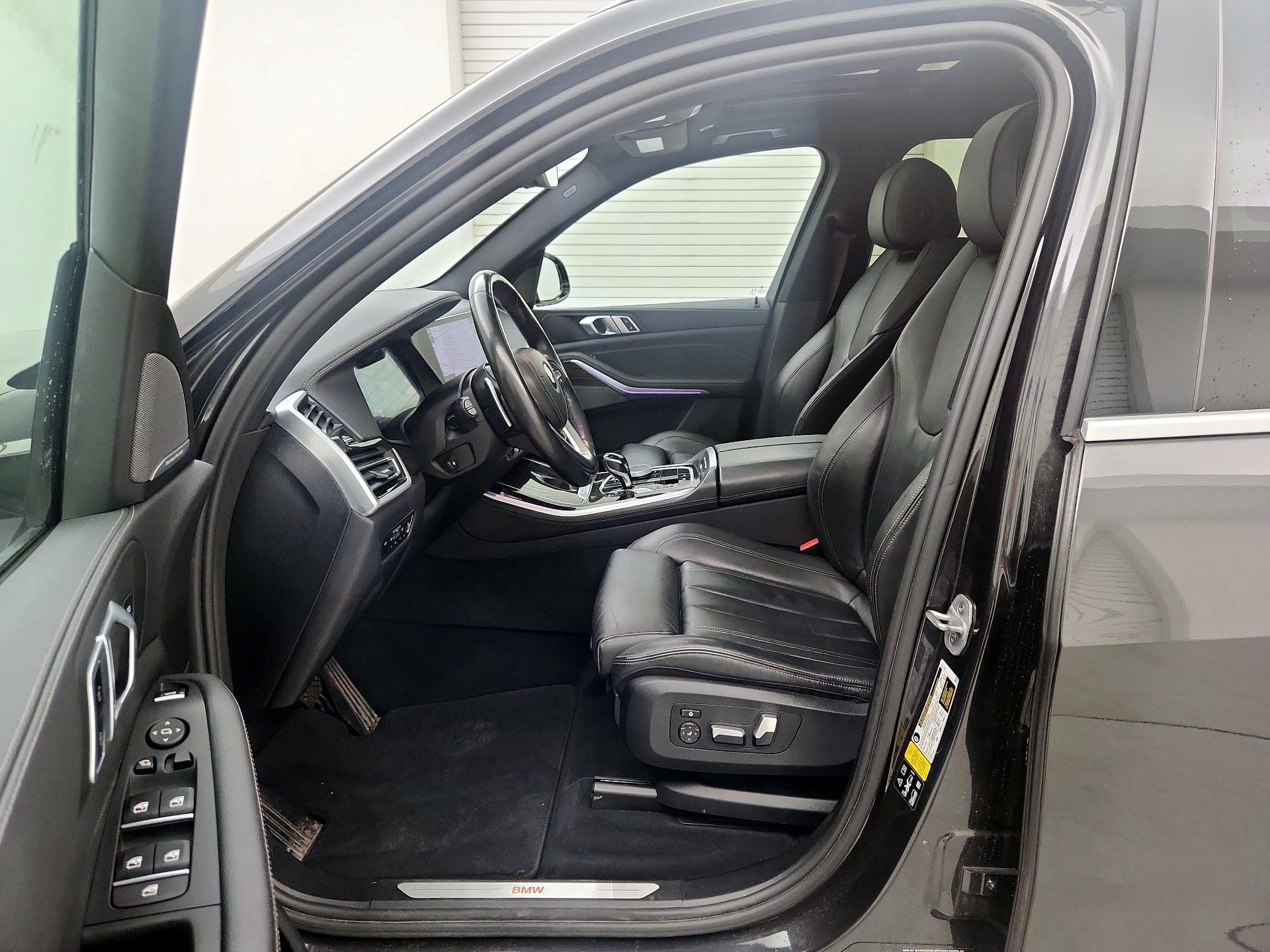 Thumbnail: 2021 BMW X5 - 11