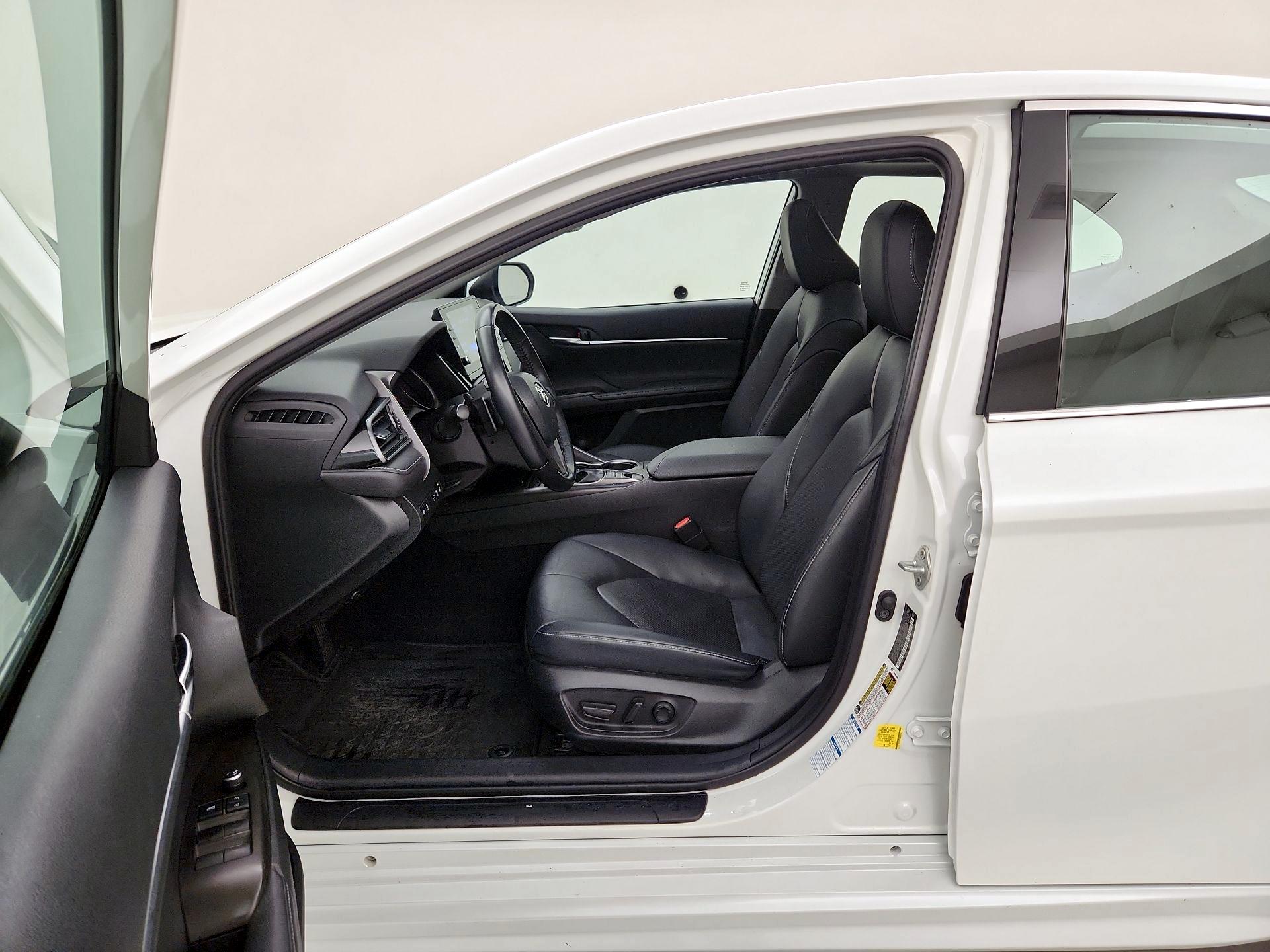 Thumbnail: 2021 Toyota Camry - 11