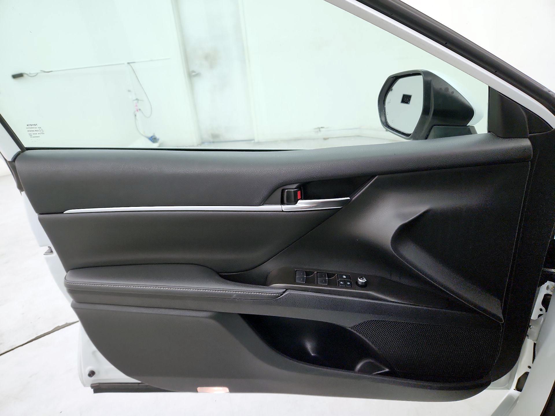 Thumbnail: 2021 Toyota Camry - 12