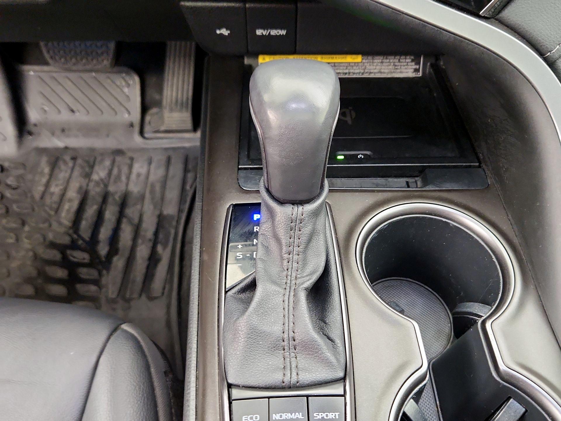 Thumbnail: 2021 Toyota Camry - 17