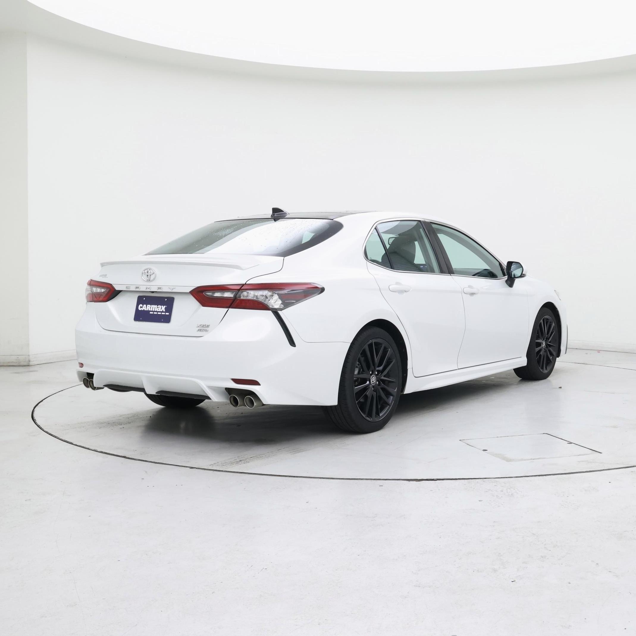 Thumbnail: 2021 Toyota Camry - 8