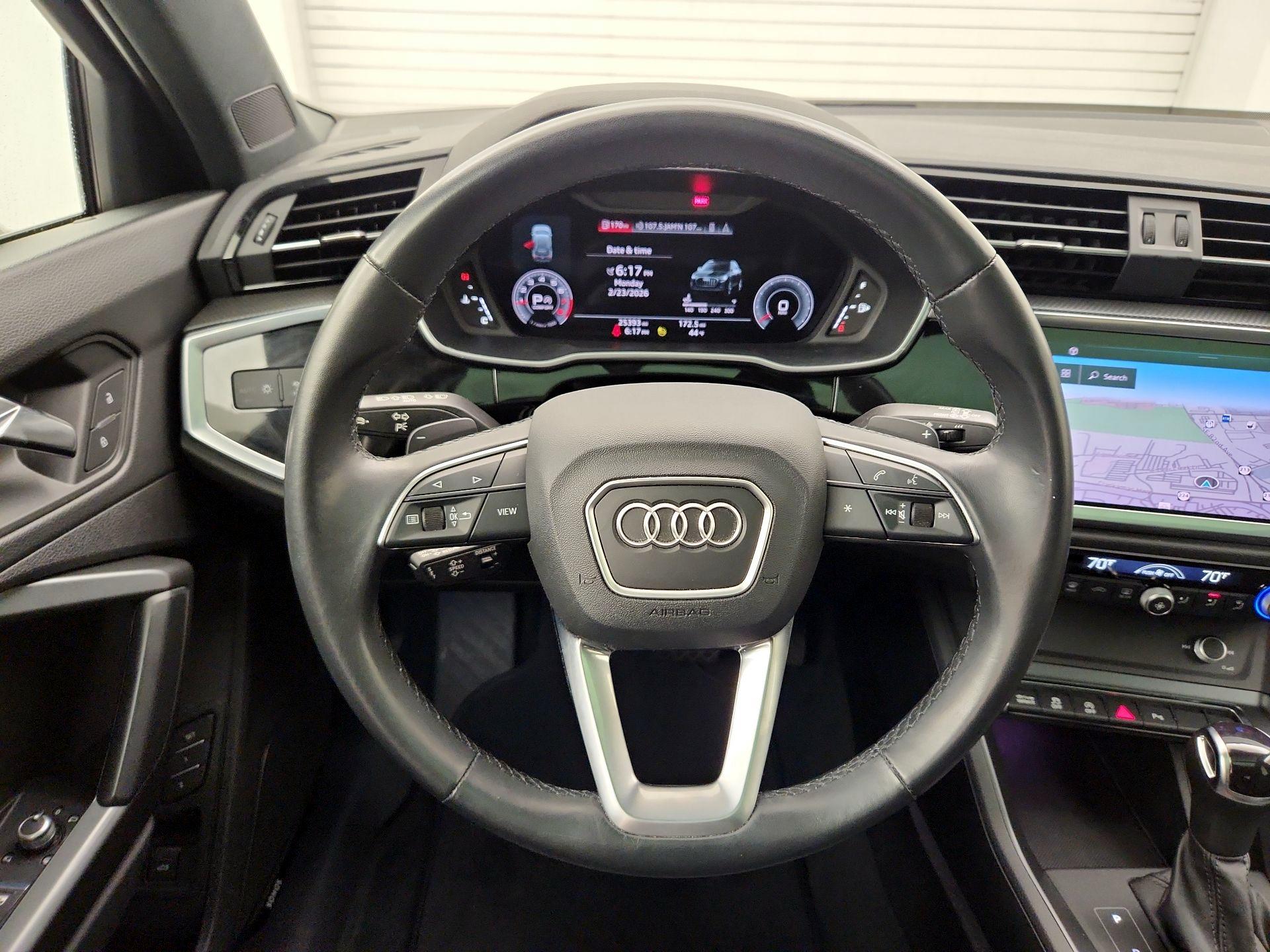 Thumbnail: 2022 Audi Q3 - 10