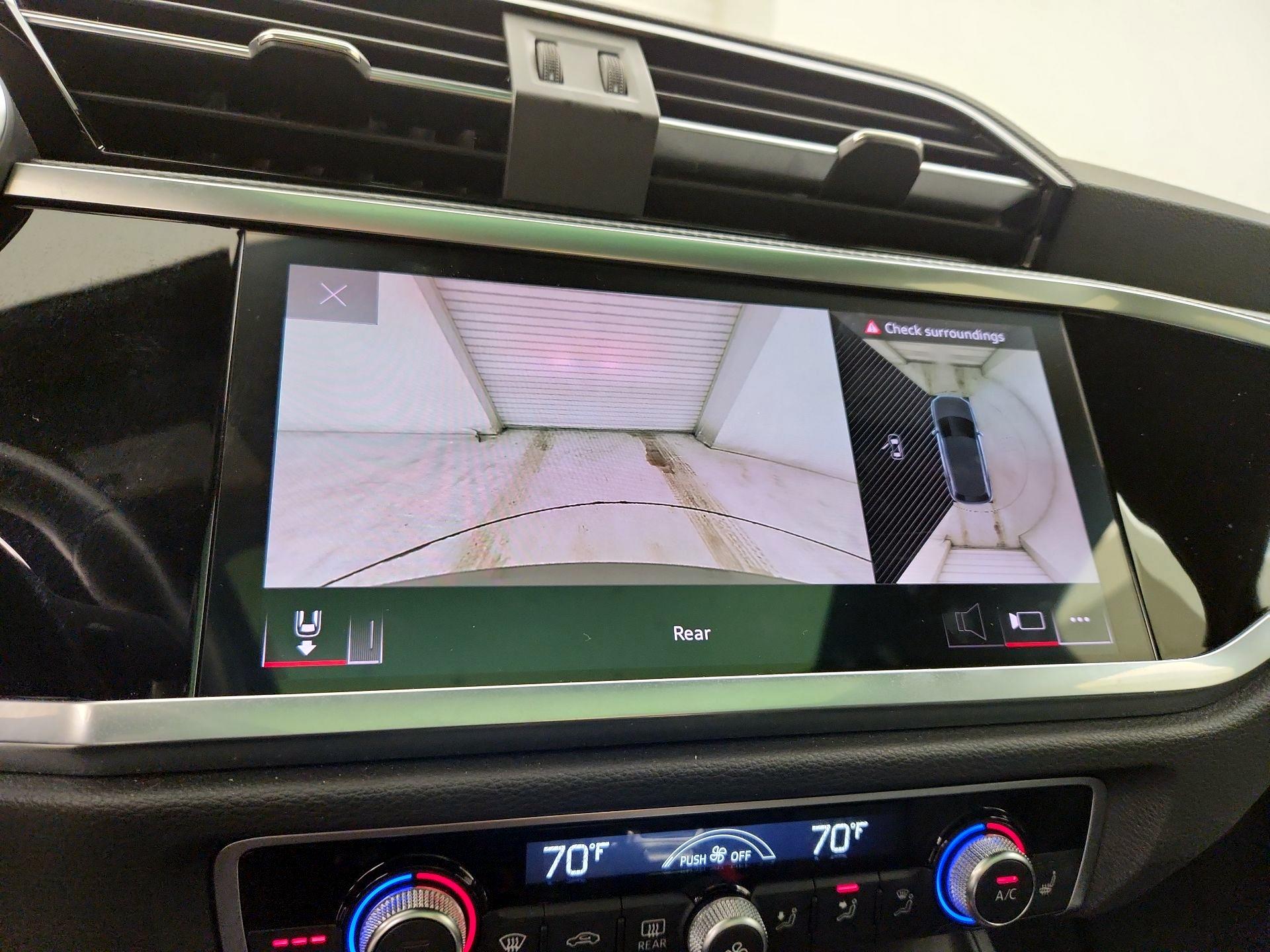 Thumbnail: 2022 Audi Q3 - 15