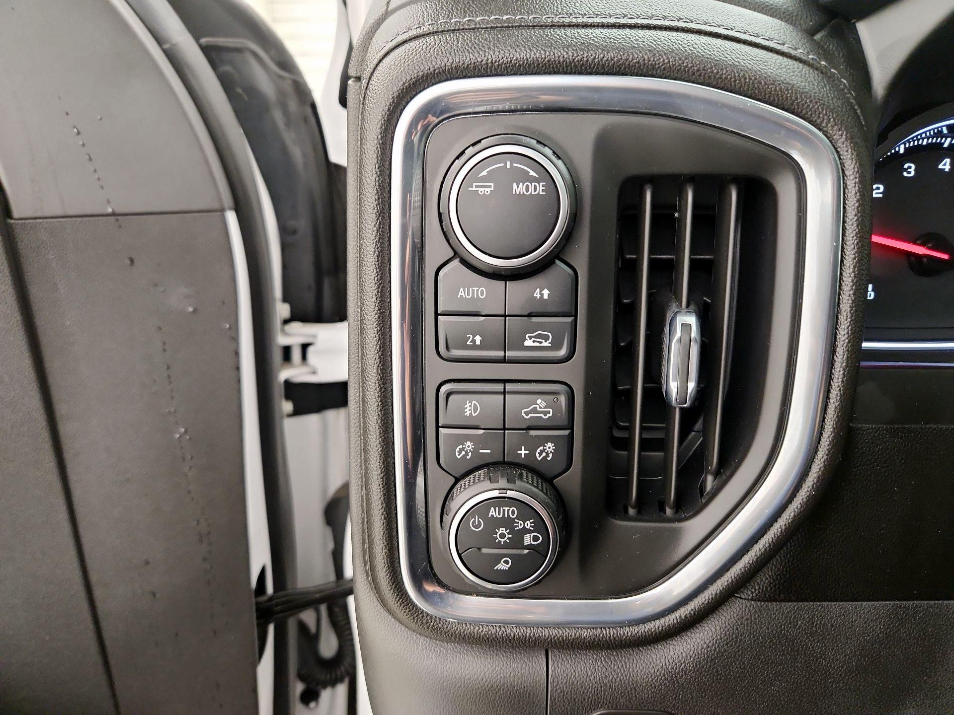 Thumbnail: 2021 Chevrolet Silverado 1500 - 13