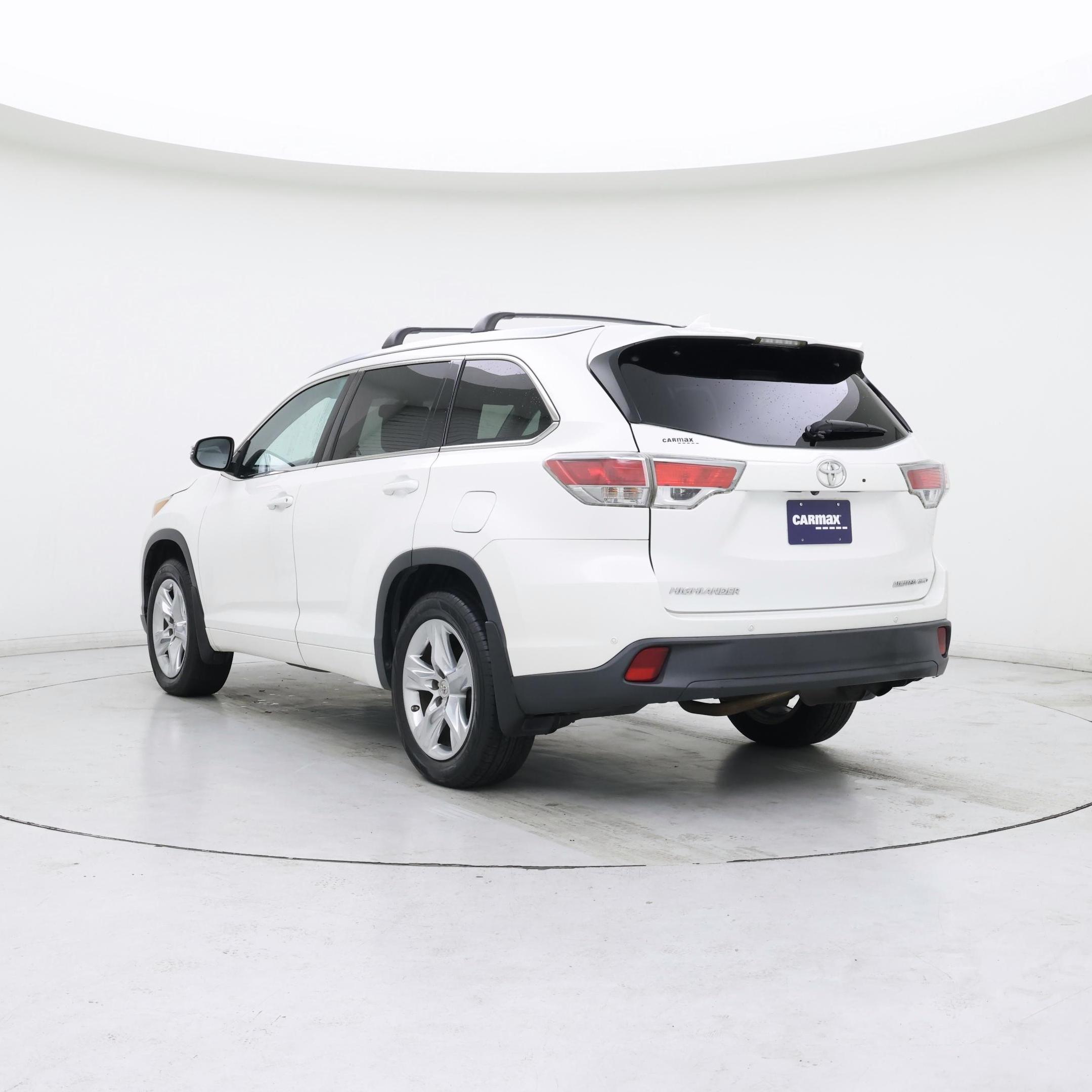 Thumbnail: 2015 Toyota Highlander - 2