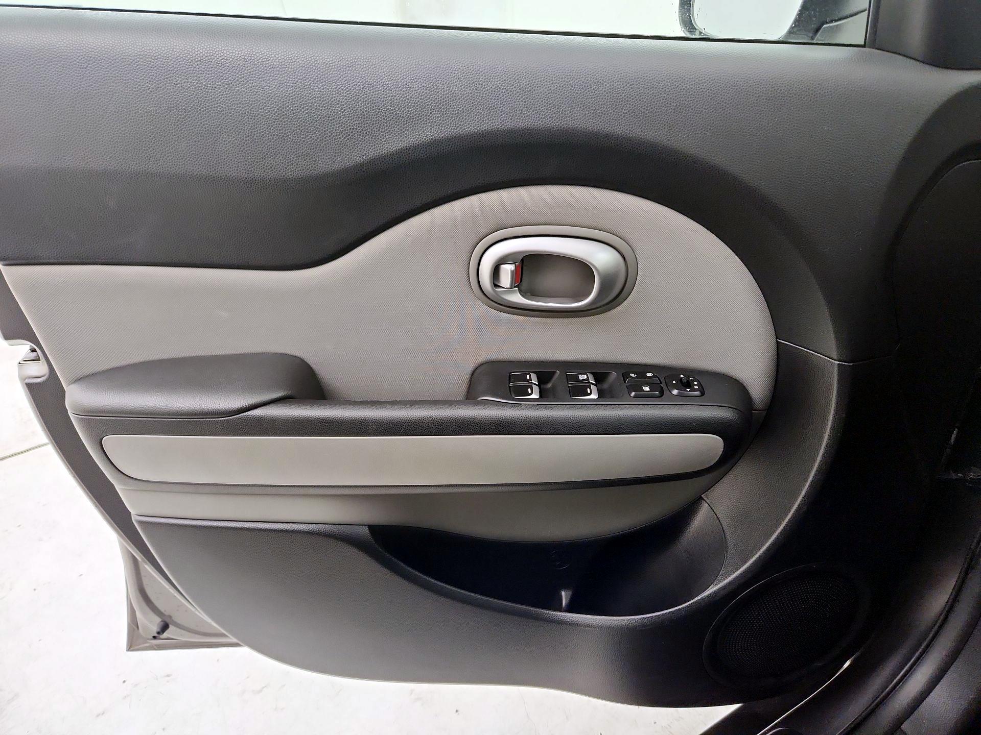 Thumbnail: 2019 Kia Soul - 12