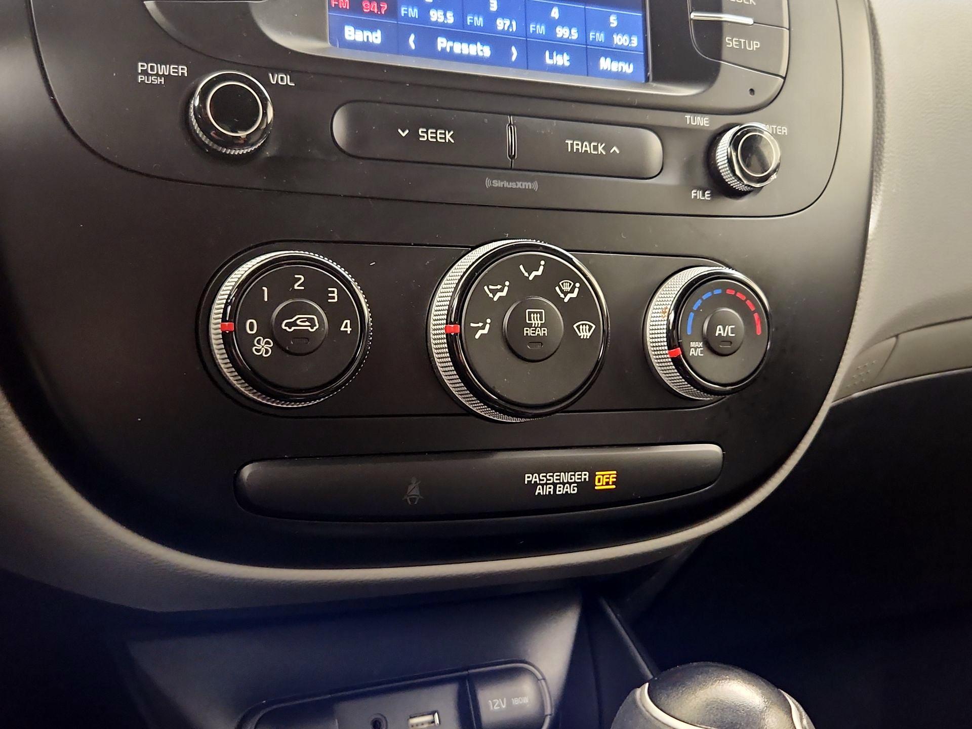 Thumbnail: 2019 Kia Soul - 16