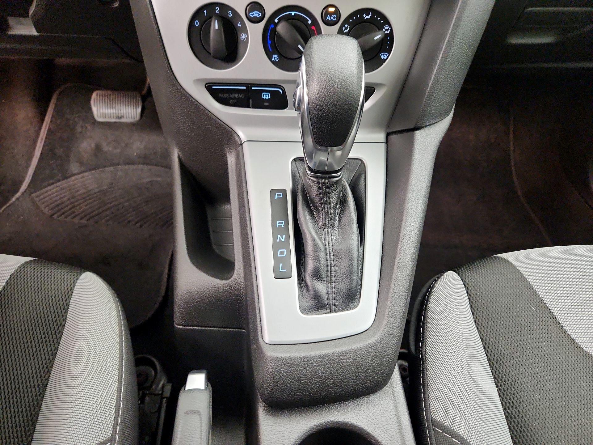 Thumbnail: 2014 Ford Focus - 16