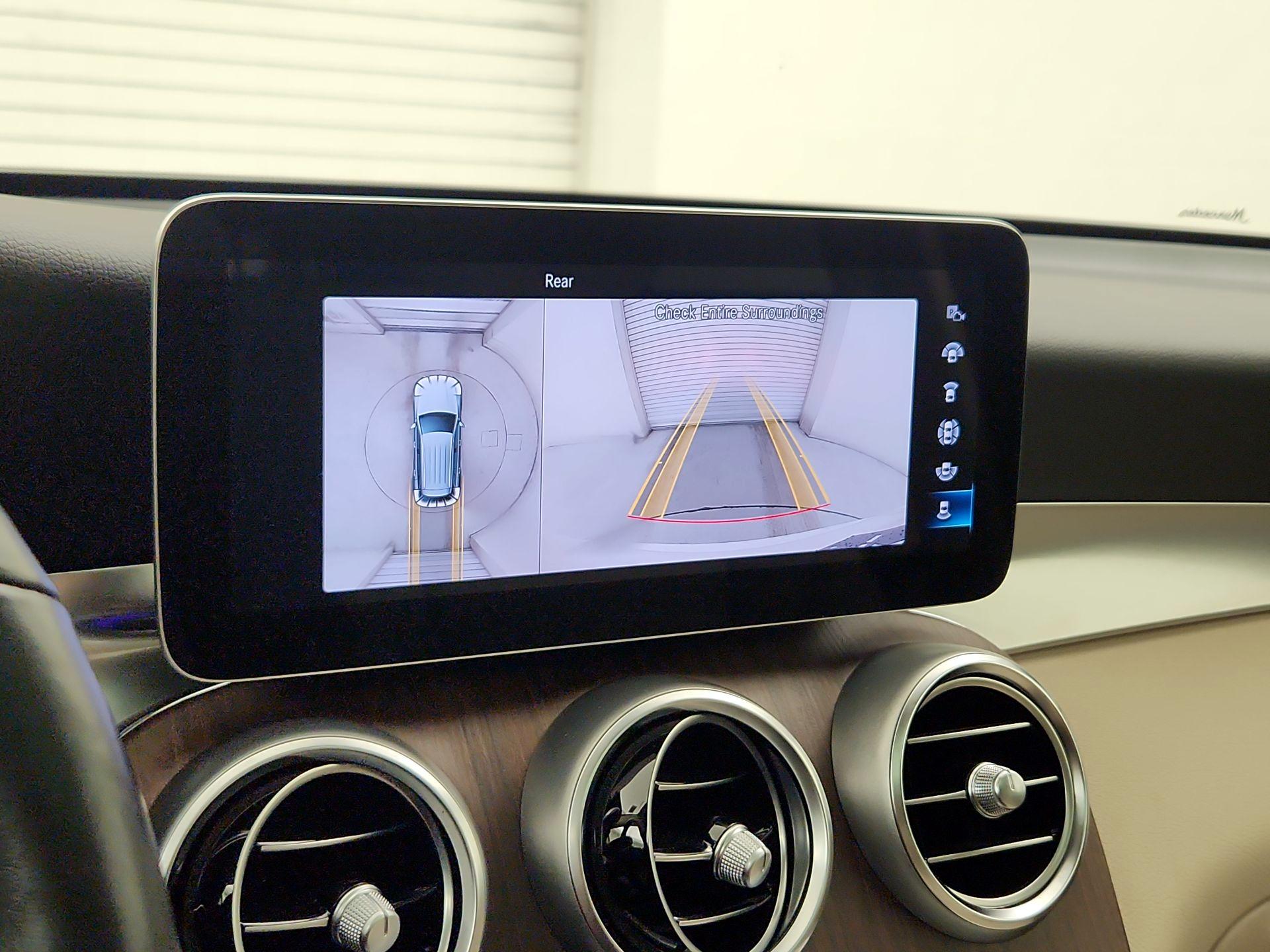 Thumbnail: 2021 Mercedes-Benz GLC - 14