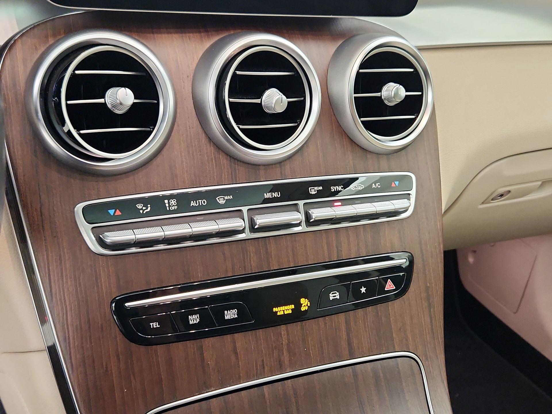 Thumbnail: 2021 Mercedes-Benz GLC - 16