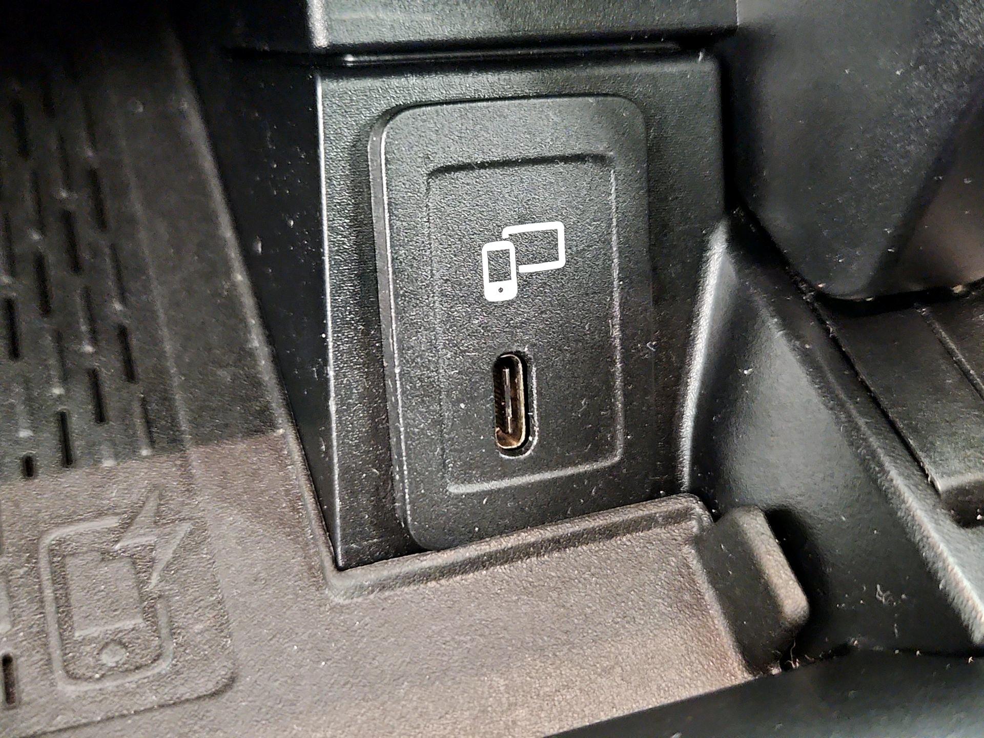 Thumbnail: 2021 Mercedes-Benz GLC - 18