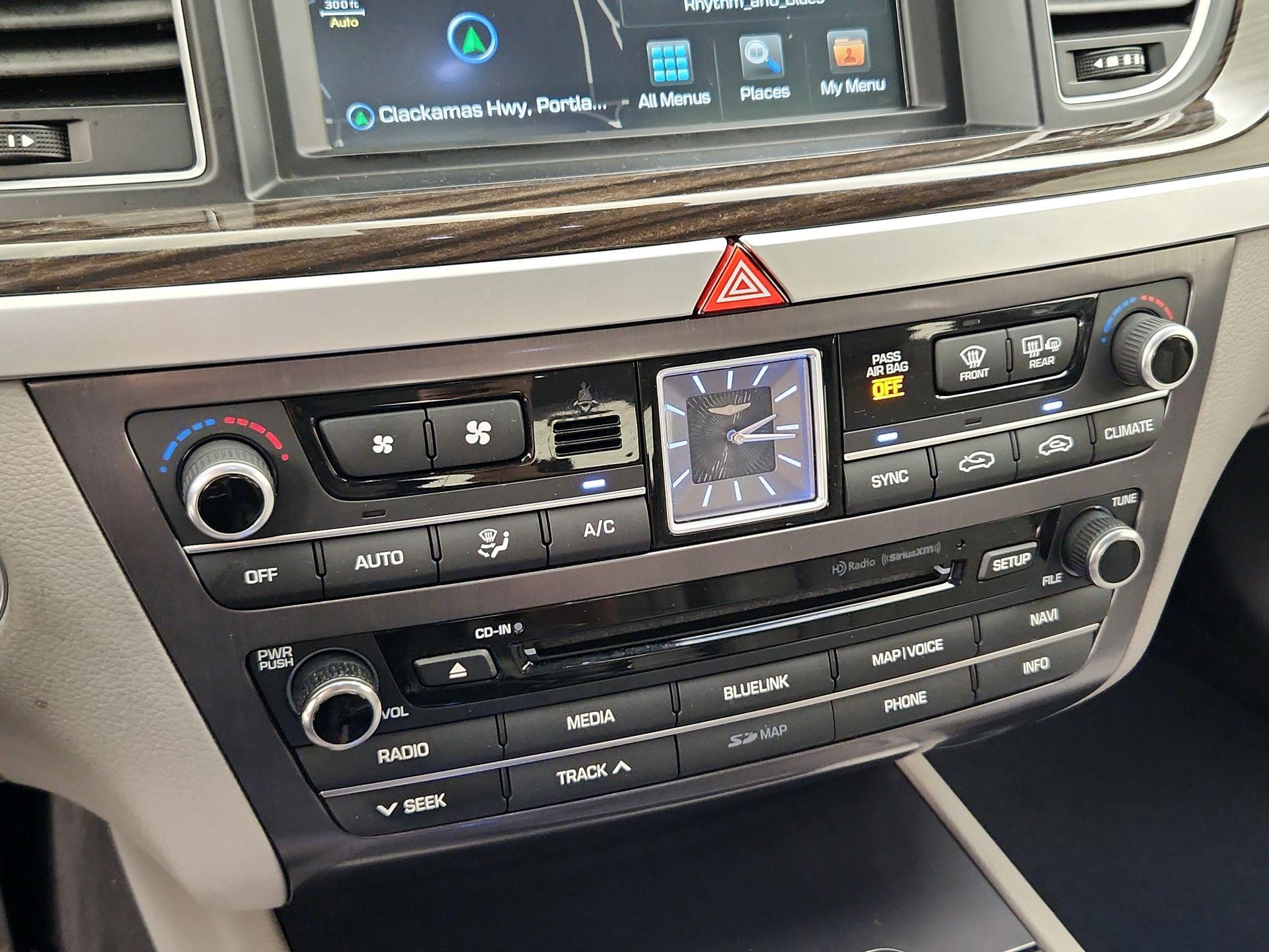 Thumbnail: 2018 Genesis G80 - 17