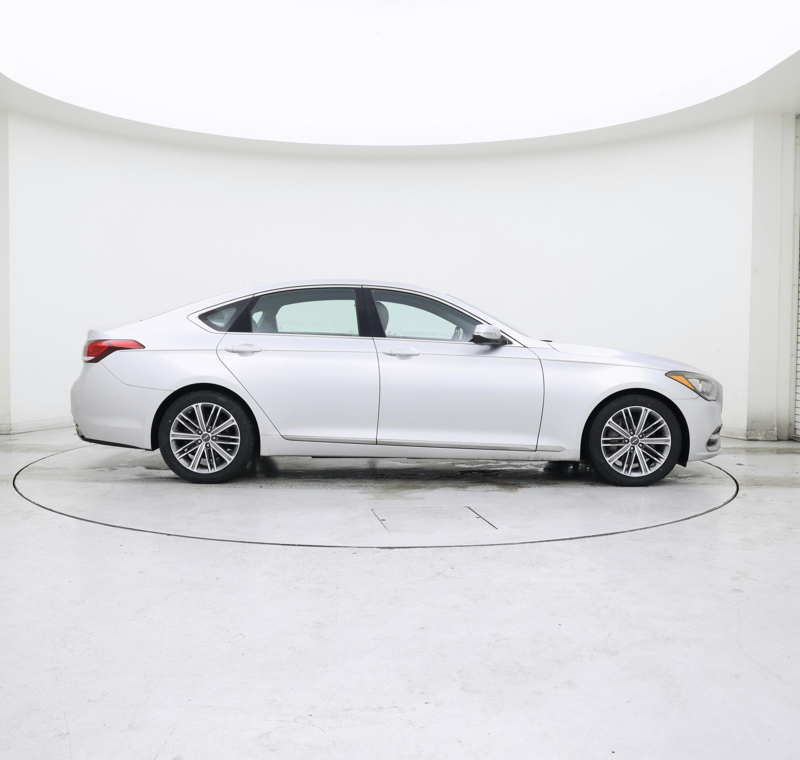 Thumbnail: 2018 Genesis G80 - 7