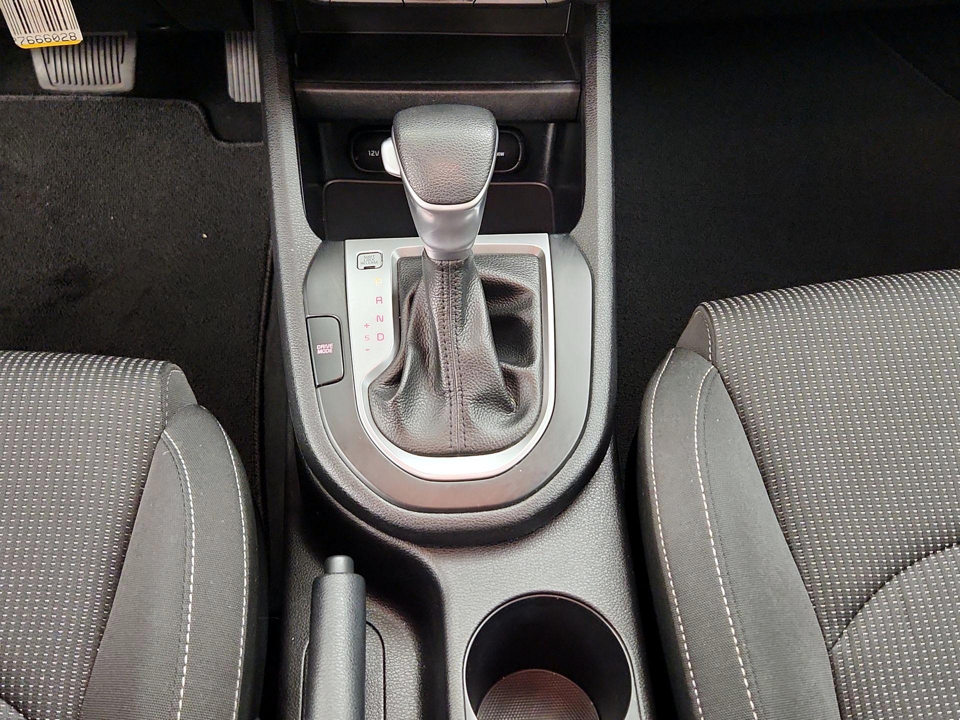 Thumbnail: 2021 Kia Forte - 17