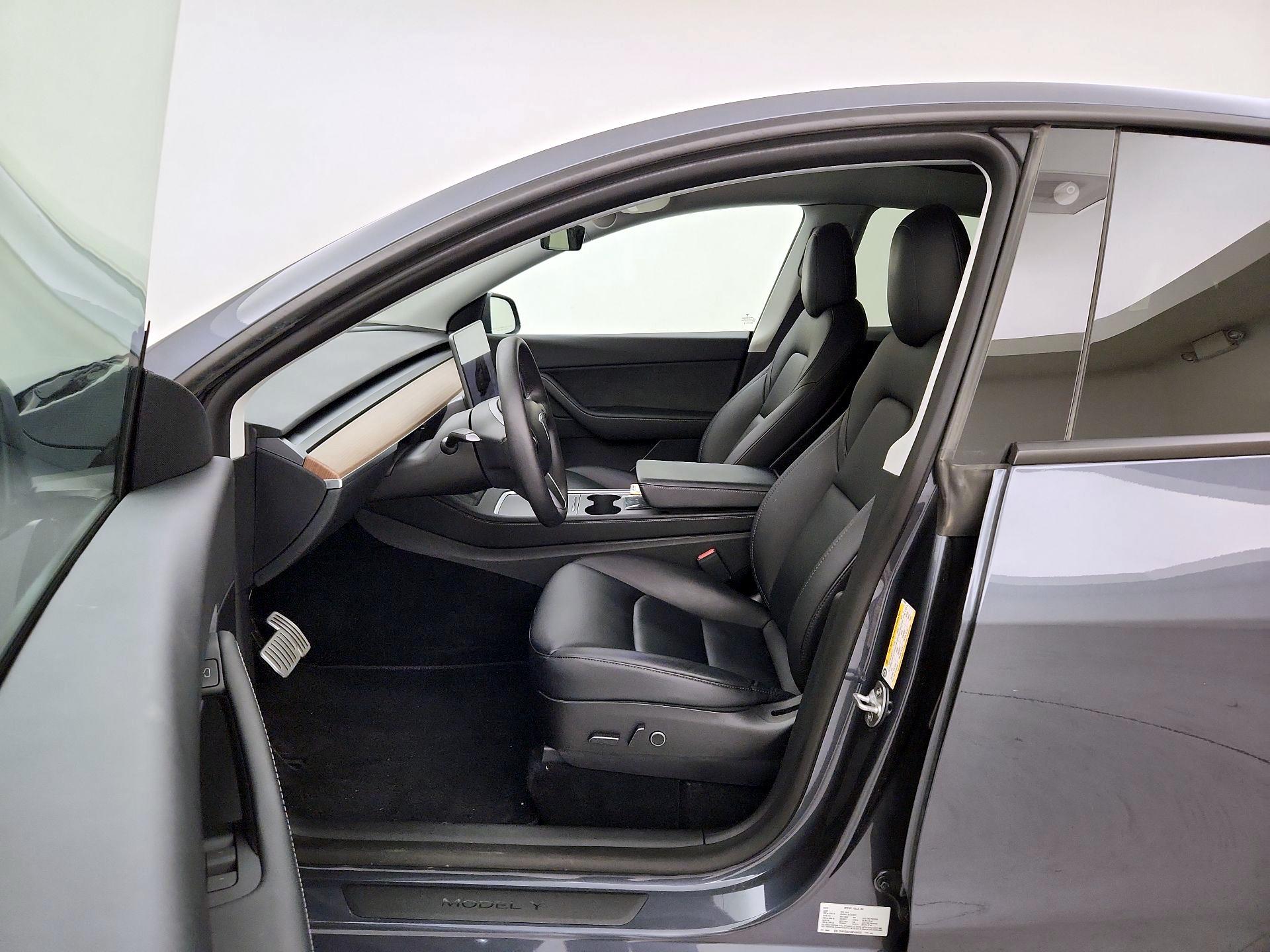 Thumbnail: 2022 Tesla Model Y - 11