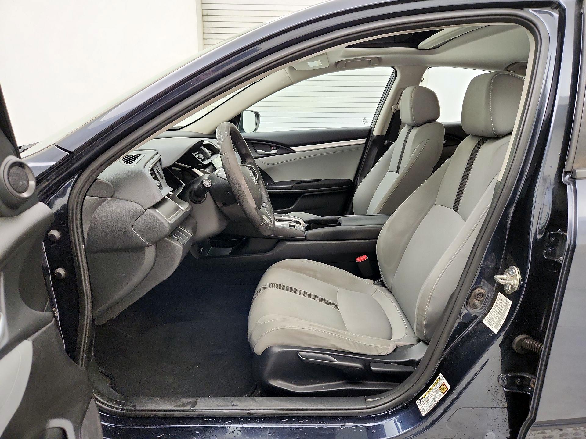 Thumbnail: 2016 Honda Civic - 11